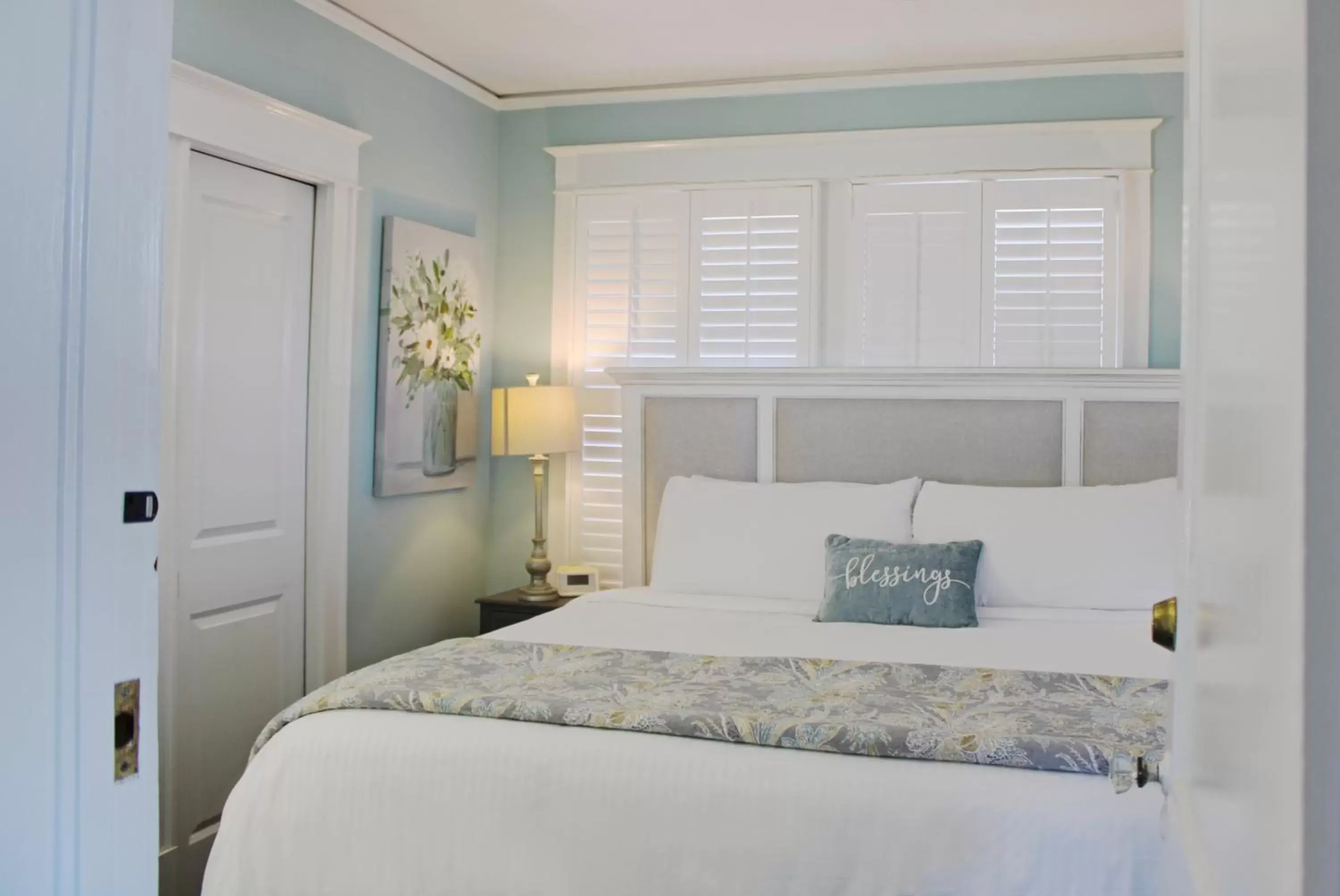 King Room with Balcony in Hemingway House Bed and Breakfast King Room with Balcony in Hemingway House Bed and Breakfast