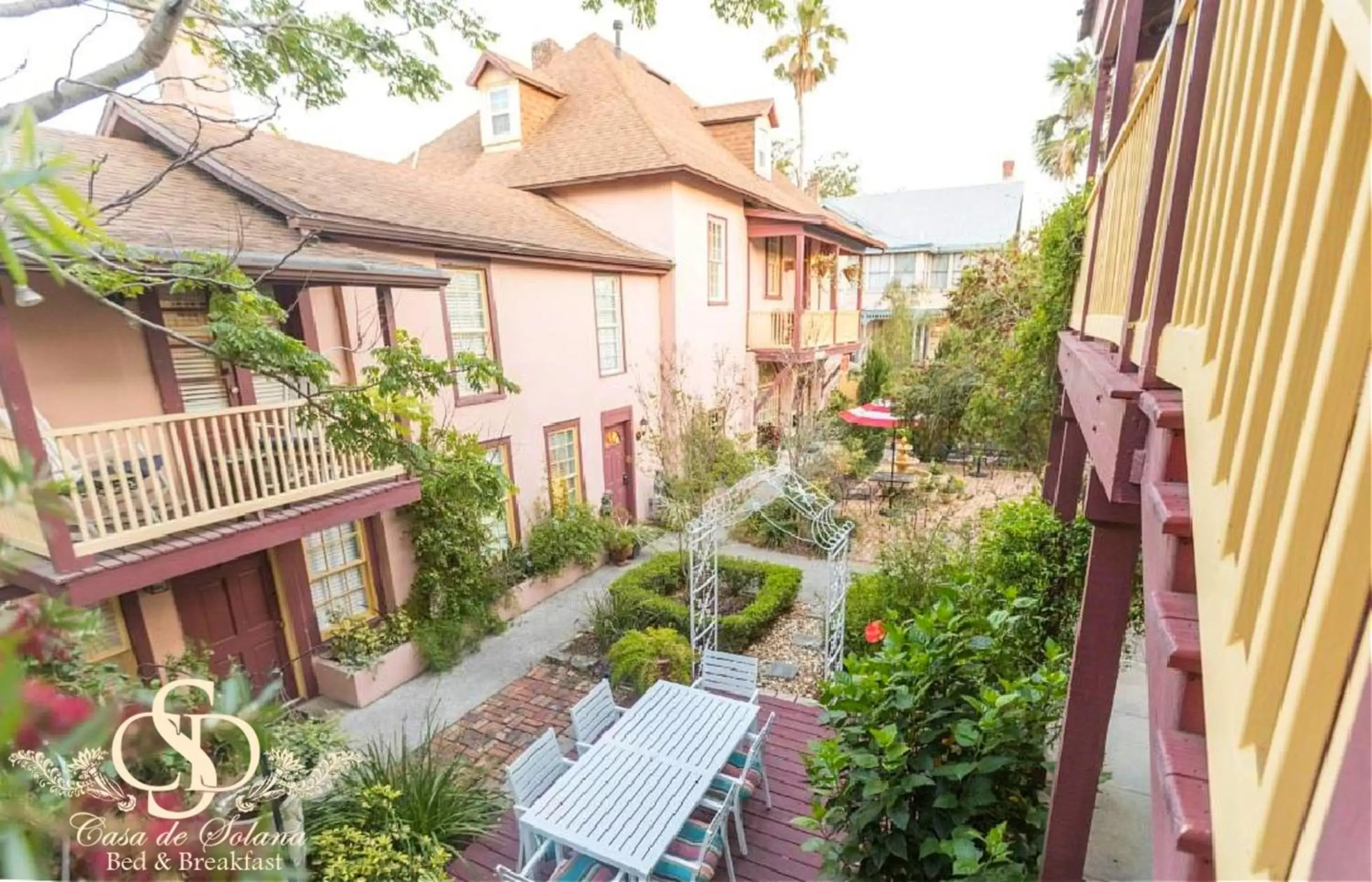 Property Building in Casa De Solana & Victorian House Bed and Breakfast Property Building in Casa De Solana & Victorian House Bed and Breakfast