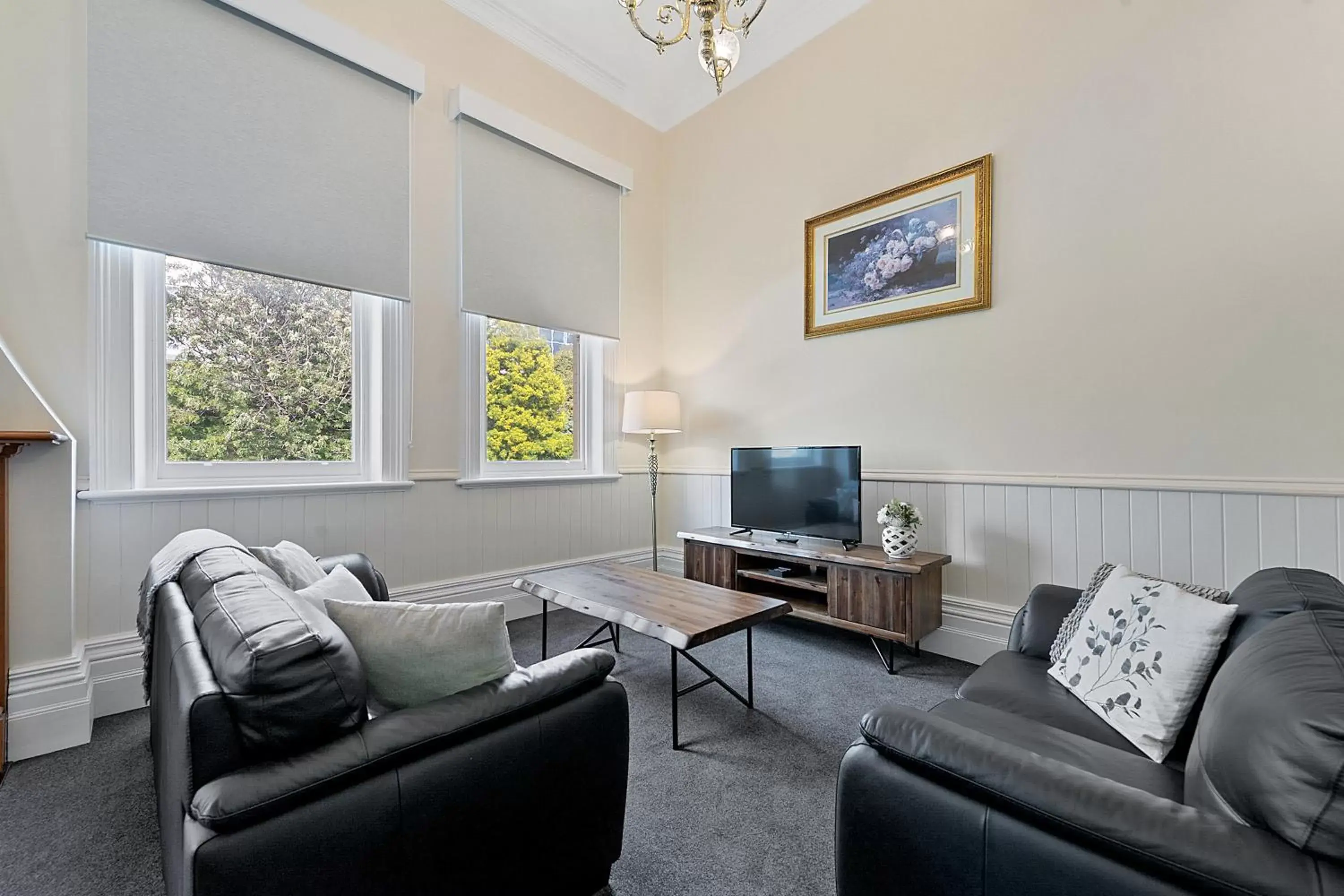 Three-Bedroom Apartment in Waratah On York Three-Bedroom Apartment in Waratah On York