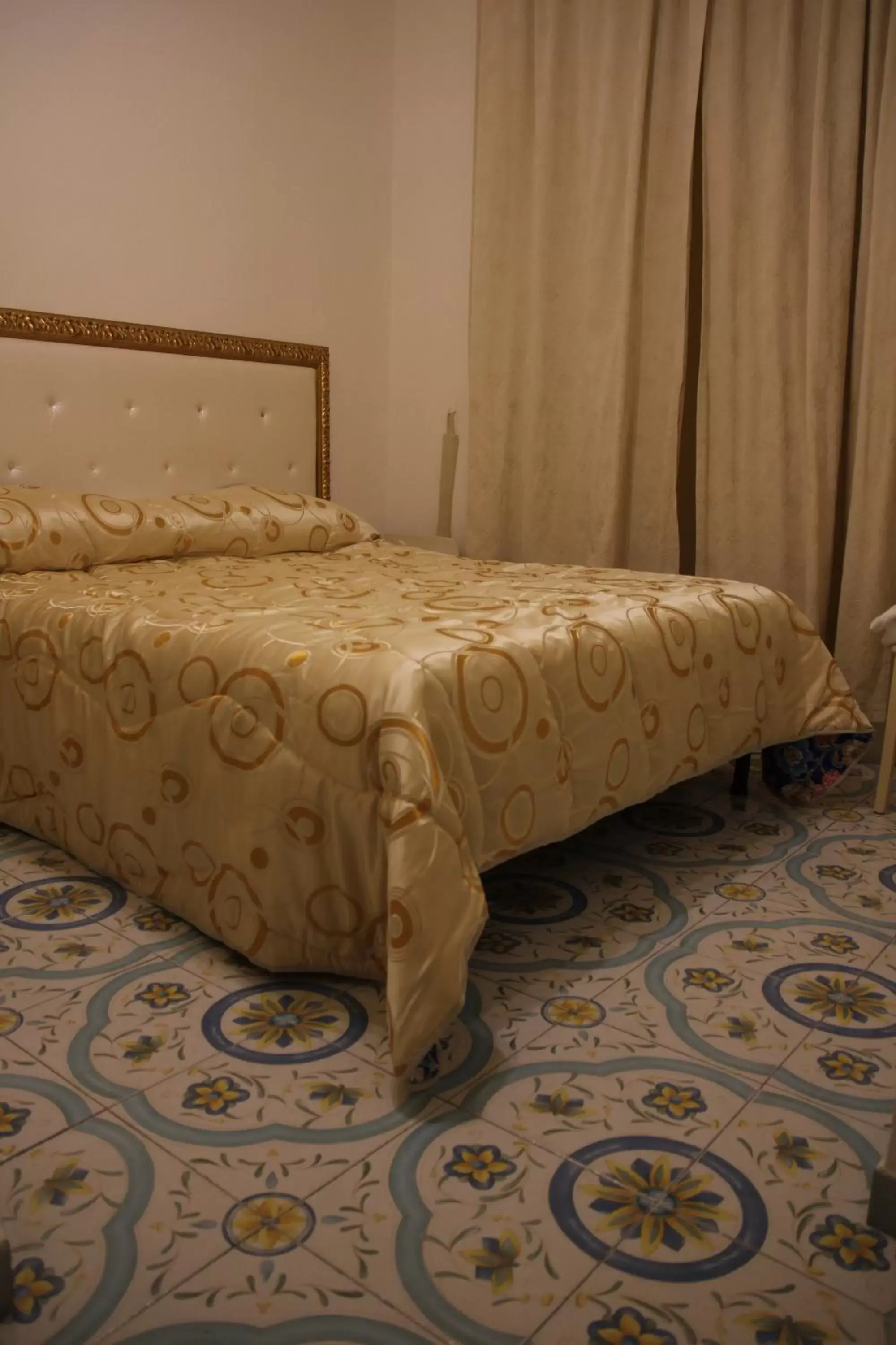 Double Room in beb rosy central station Double Room in beb rosy central station