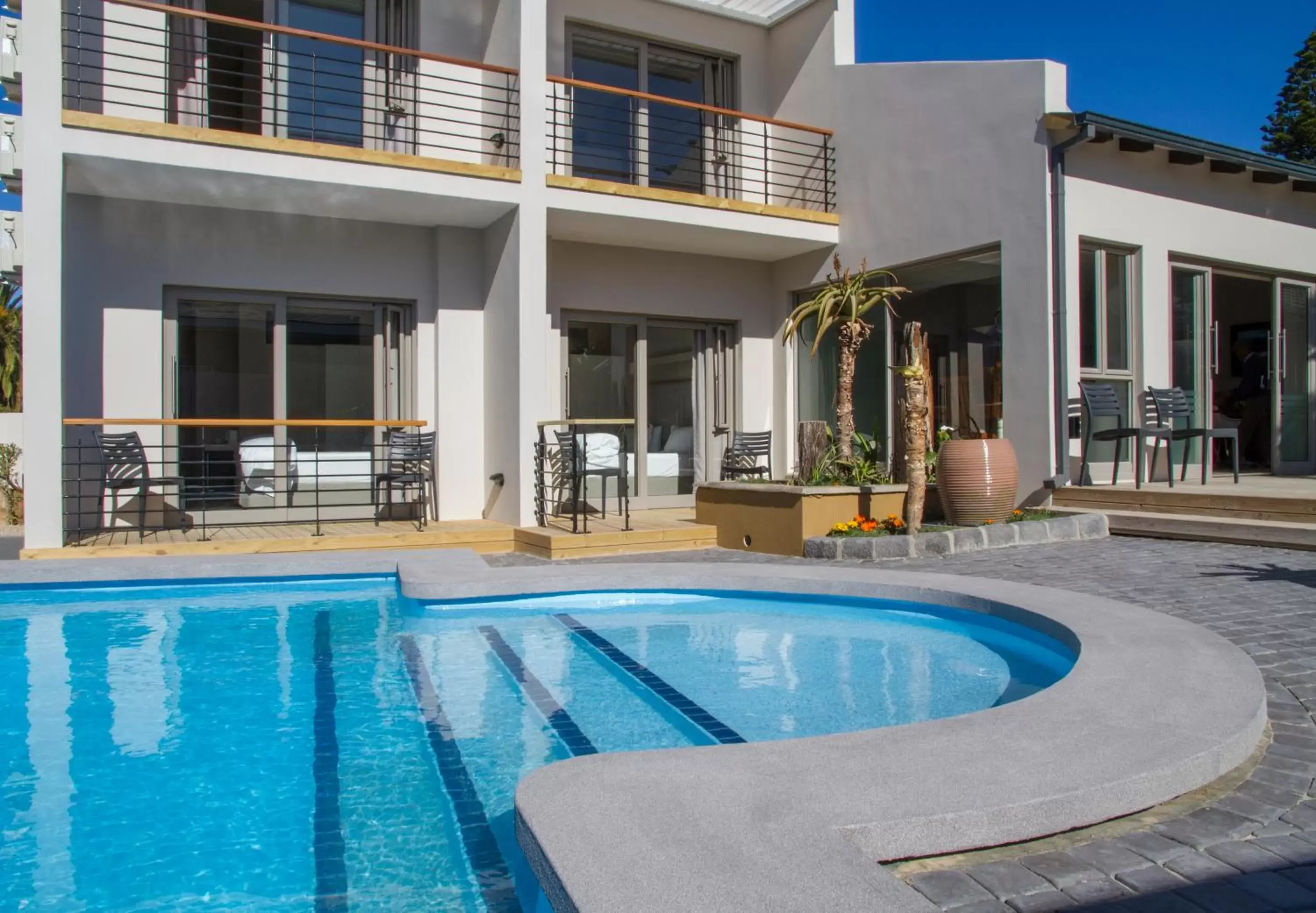 Double or Twin Room with Swimming Pool Access - single occupancy in Ocean Bay Guesthouse Double or Twin Room with Swimming Pool Access - single occupancy in Ocean Bay Guesthouse