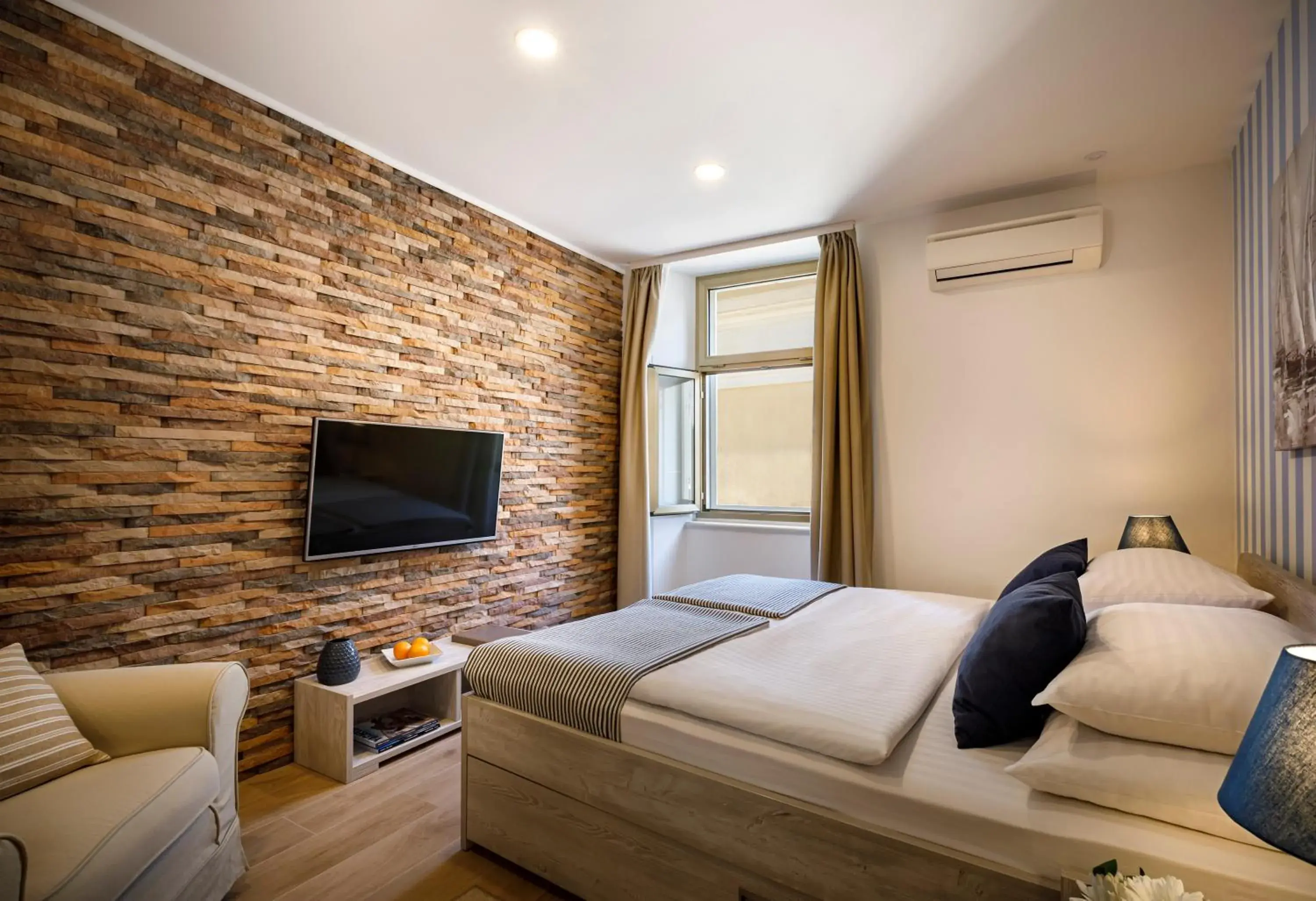 Apartment for 2 Old town view - Old town suites & rooms in Valamar Riviera Hotel & Residence Apartment for 2 Old town view - Old town suites & rooms in Valamar Riviera Hotel & Residence