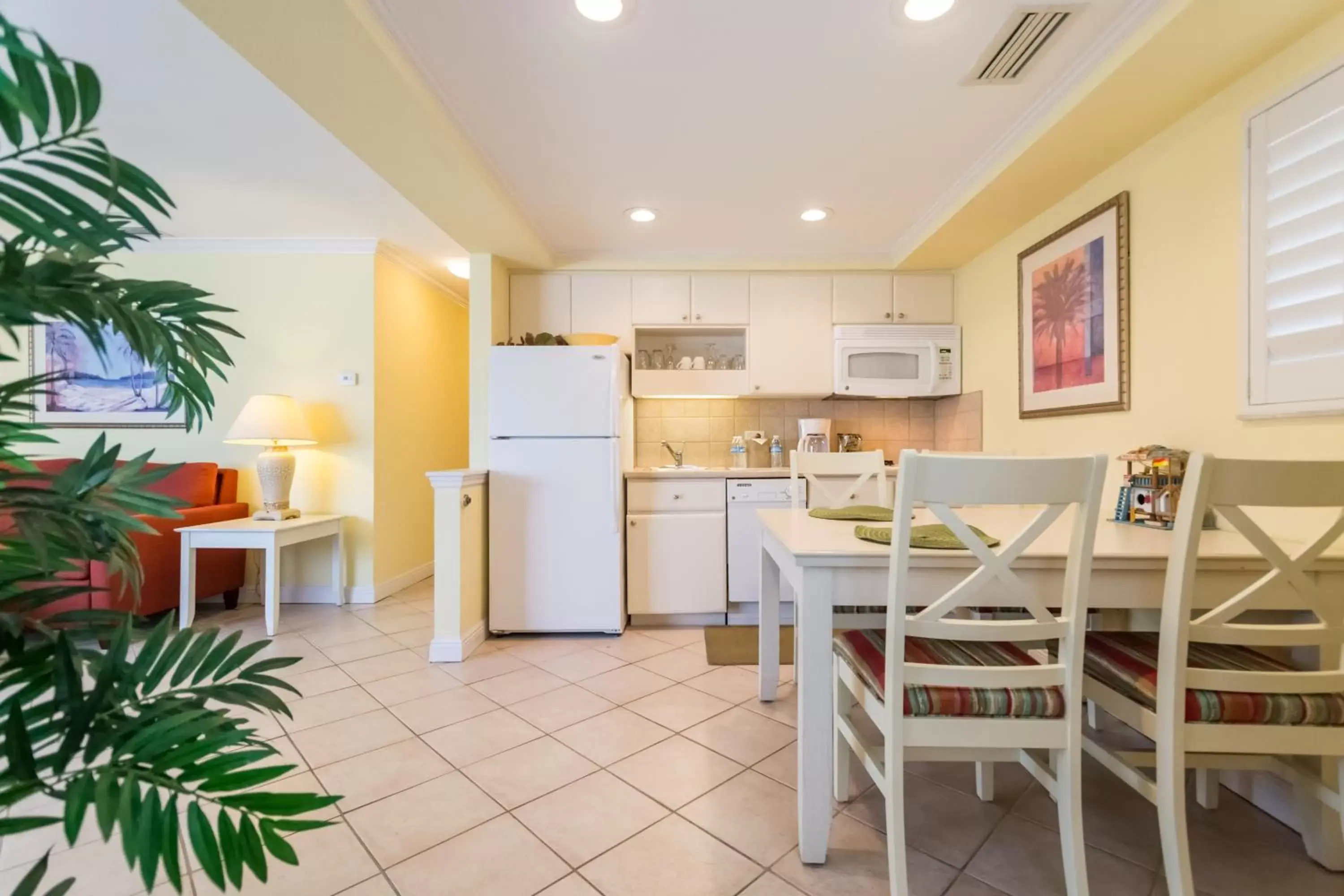 Two-Bedroom Suite in Inn at the Beach-Venice FLORIDA Two-Bedroom Suite in Inn at the Beach-Venice FLORIDA