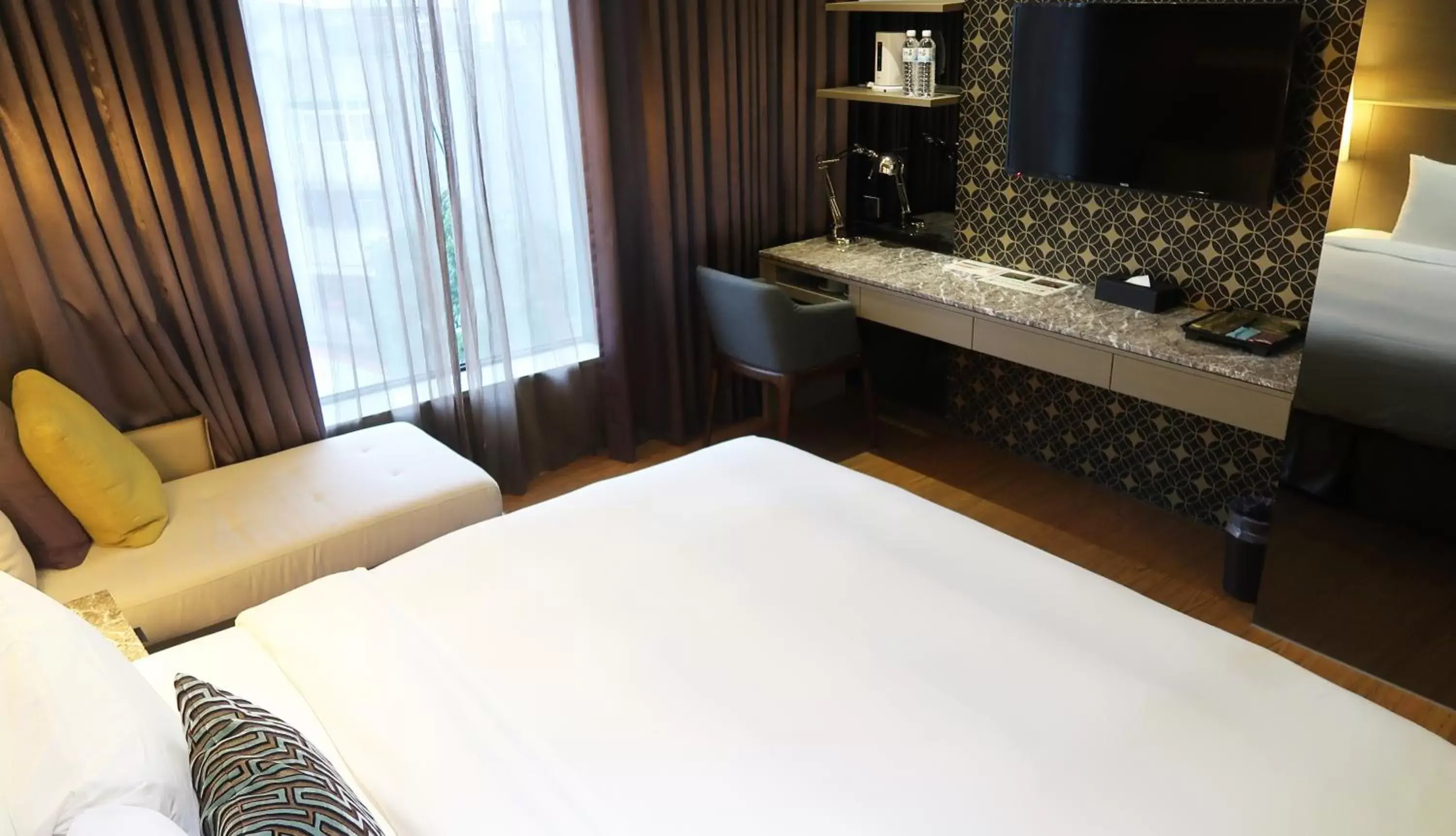 Deluxe Suite with Sofa Bed in Amici hotel Six Star Hostel Deluxe Suite with Sofa Bed in Amici hotel Six Star Hostel