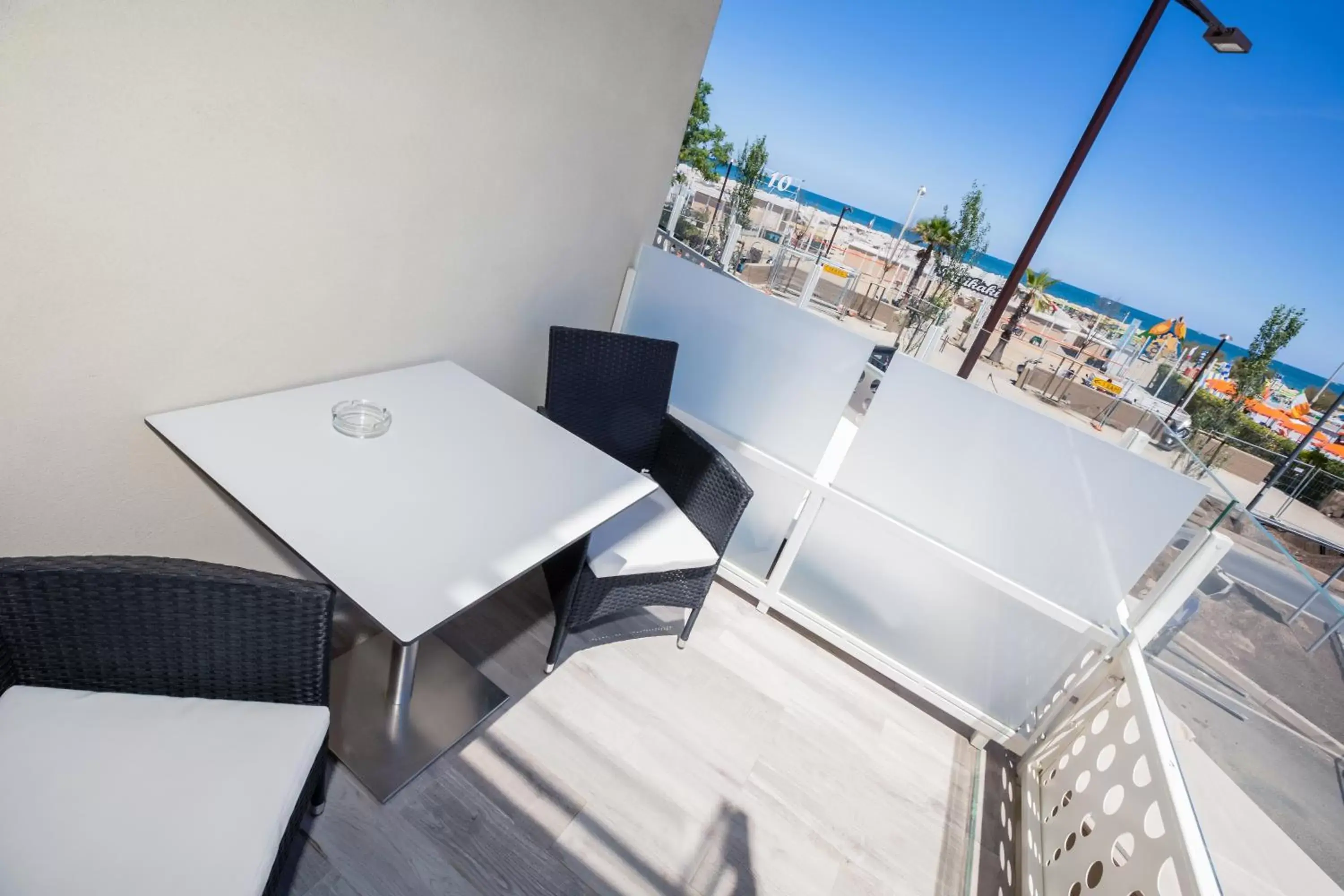 Superior Quadruple Room with Partial Sea View in Hotel Baby Superior Quadruple Room with Partial Sea View in Hotel Baby