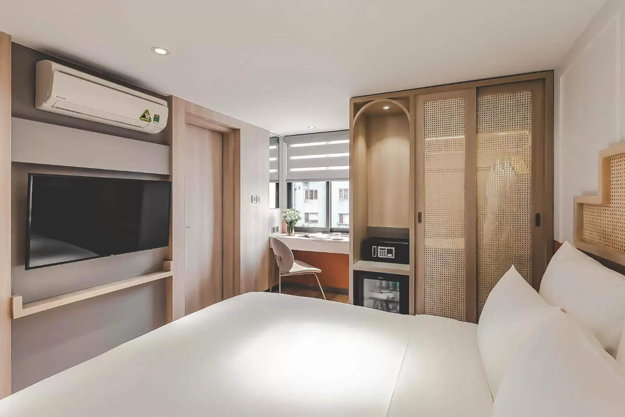 Cozy Le Jardin Classic Room in Hanoi Le Jardin Hotel & Spa Cozy Le Jardin Classic Room in Hanoi Le Jardin Hotel & Spa