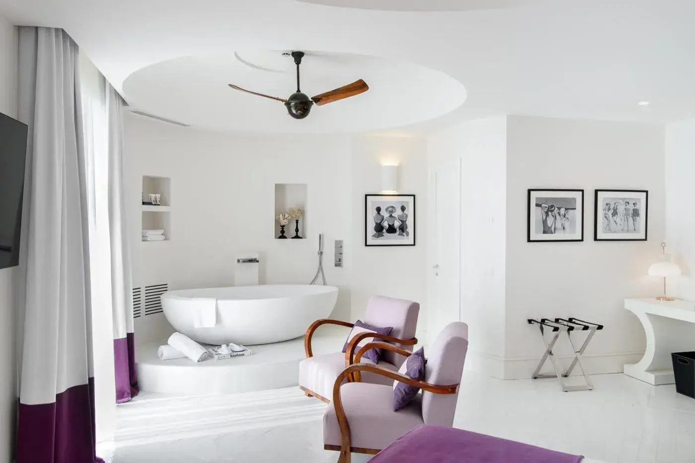 Romantic Junior Suite in Hotel Miramalfi Romantic Junior Suite in Hotel Miramalfi