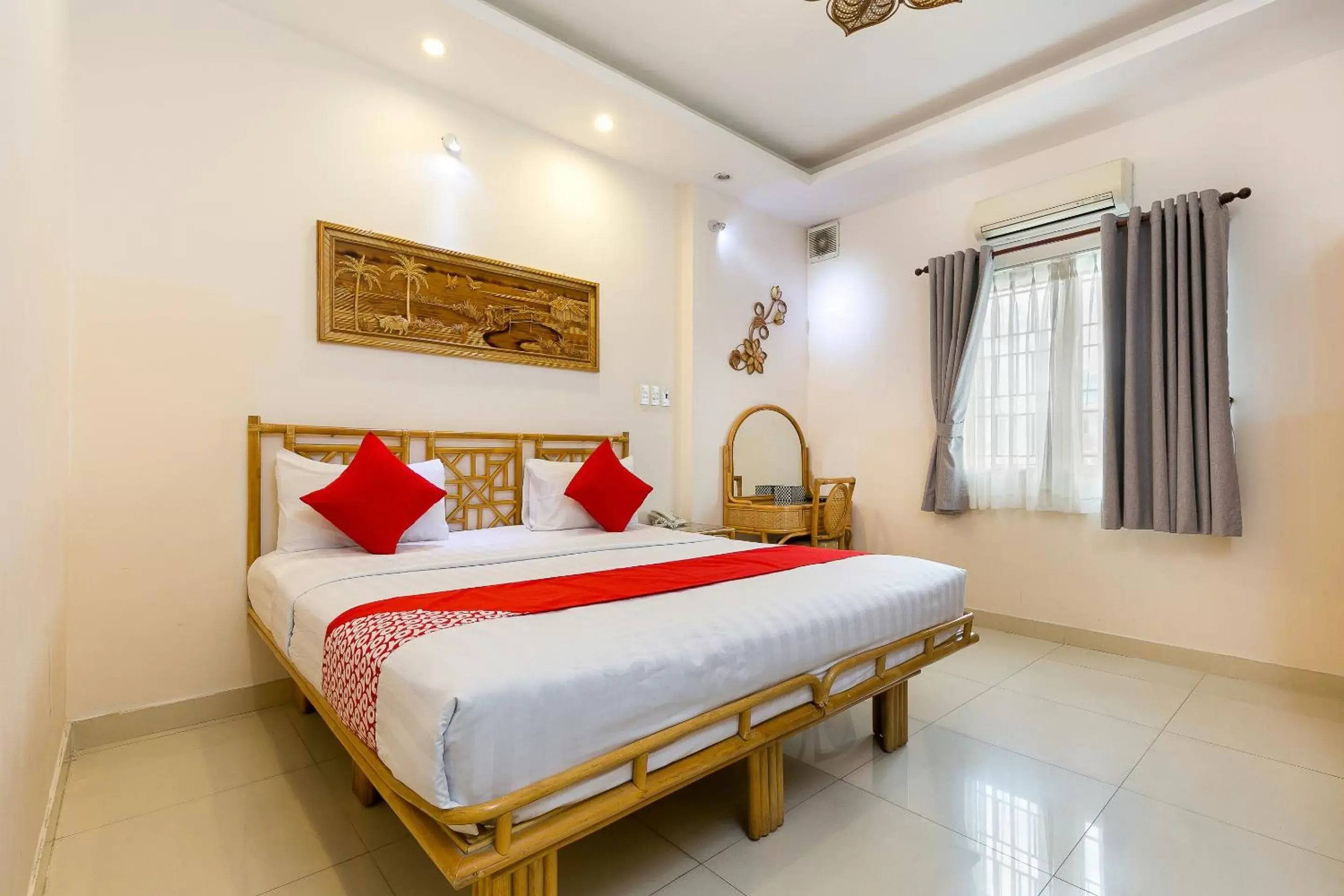 Superior Queen Room in Calmette Hotel 151 - Ben Thanh Superior Queen Room in Calmette Hotel 151 - Ben Thanh