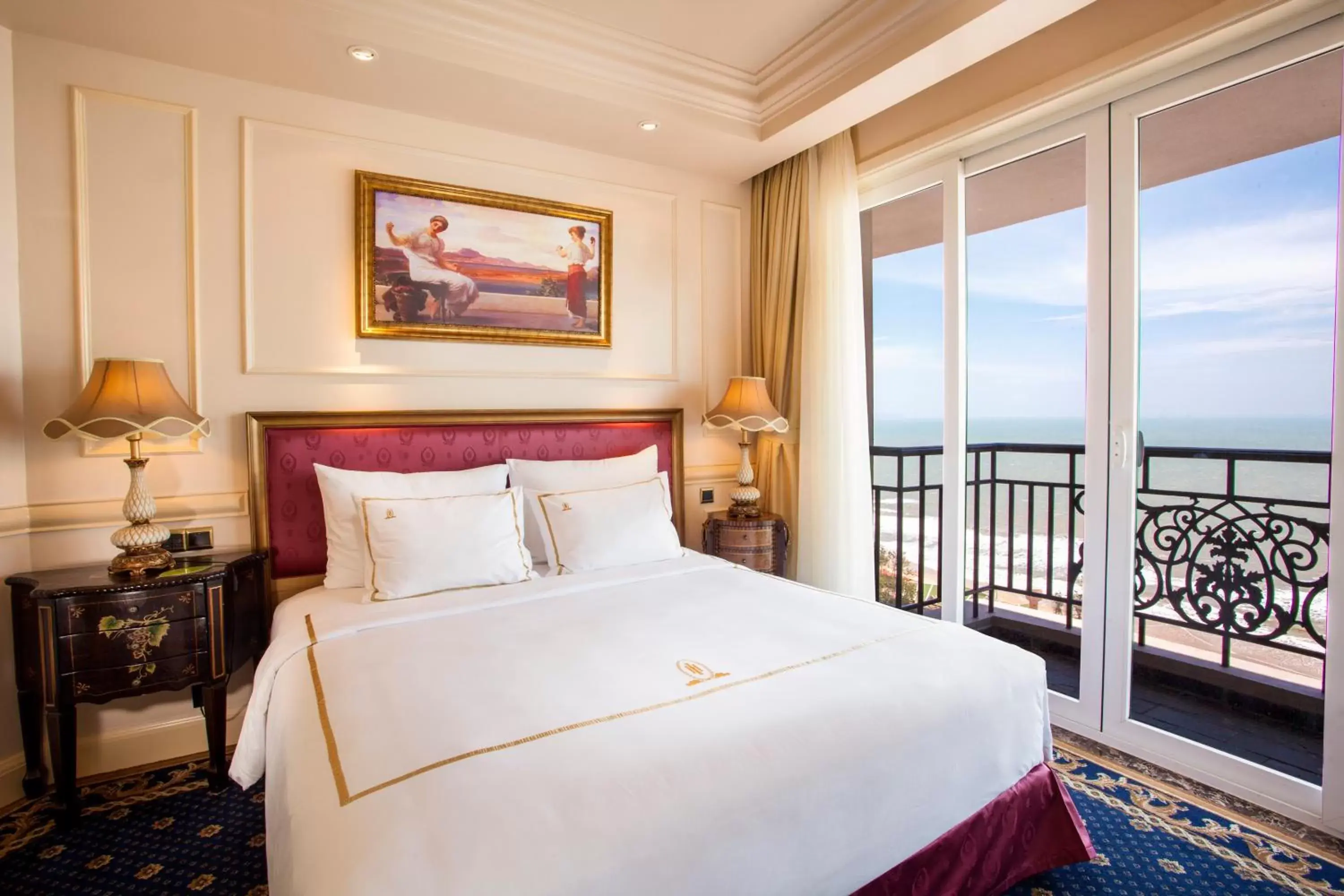 Two-Bedroom Apartment with Balcony and Sea View in The IMPERIAL Vung Tau Hotel Two-Bedroom Apartment with Balcony and Sea View in The IMPERIAL Vung Tau Hotel