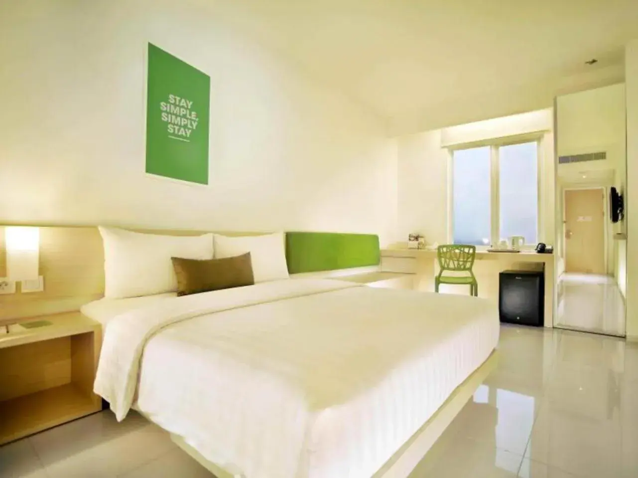 Business Double Room (Cool Bar Available) in Zuri Express Lippo Cikarang Business Double Room (Cool Bar Available) in Zuri Express Lippo Cikarang