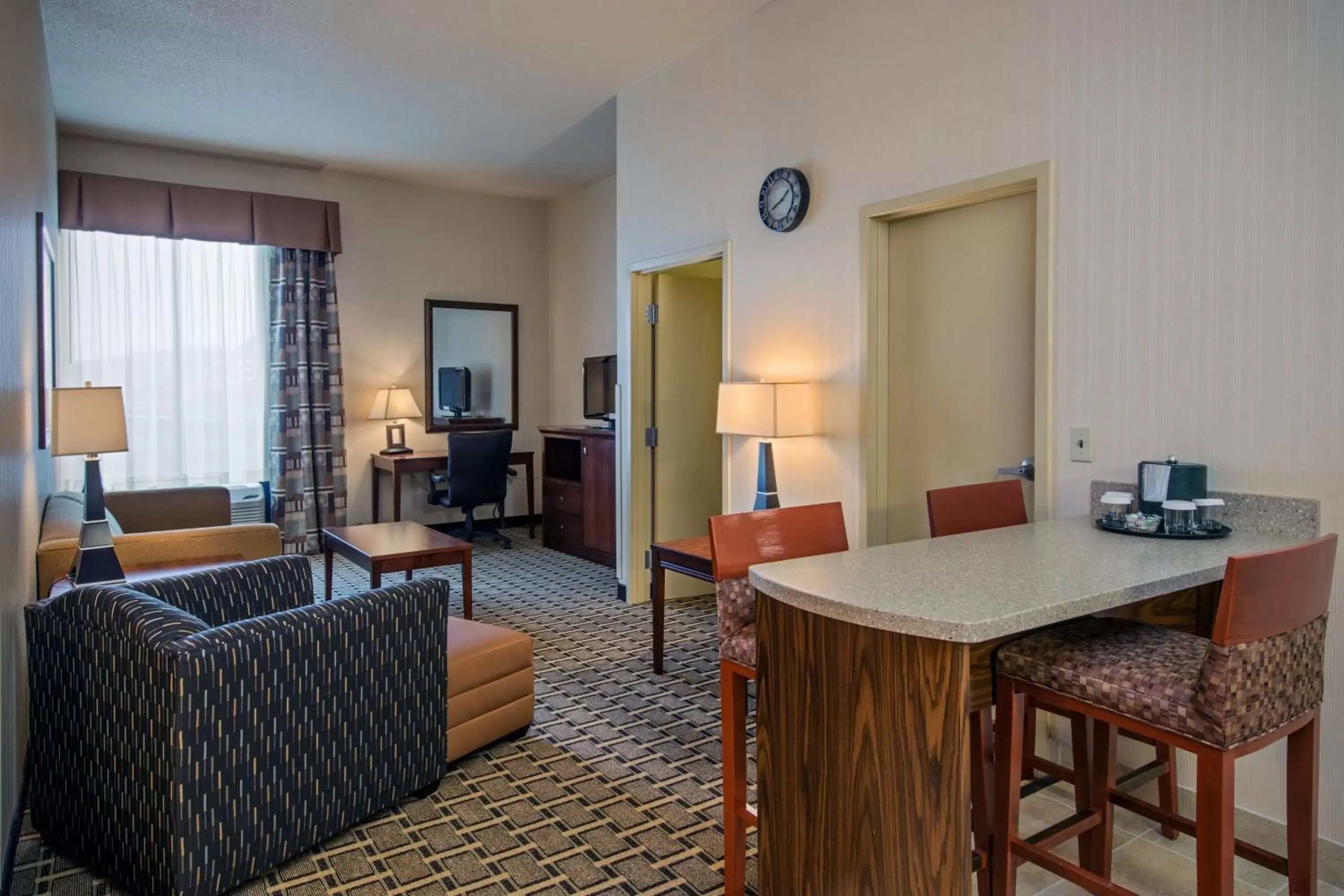 Suite with Two Beds - Non-Smoking in Holiday Inn Express Meadville (I-79 Exit 147a) by IHG Suite with Two Beds - Non-Smoking in Holiday Inn Express Meadville (I-79 Exit 147a) by IHG