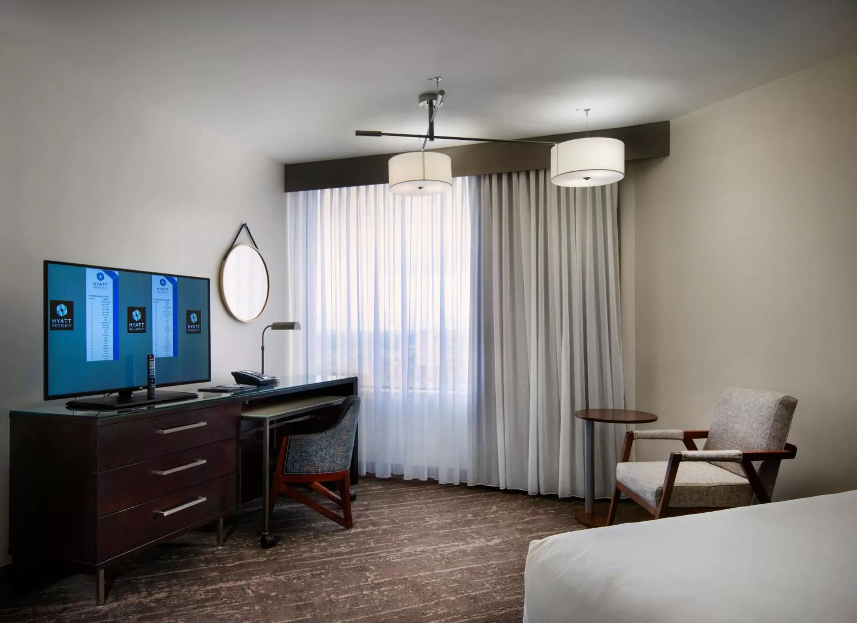 King Room in Hyatt Regency Indianapolis King Room in Hyatt Regency Indianapolis