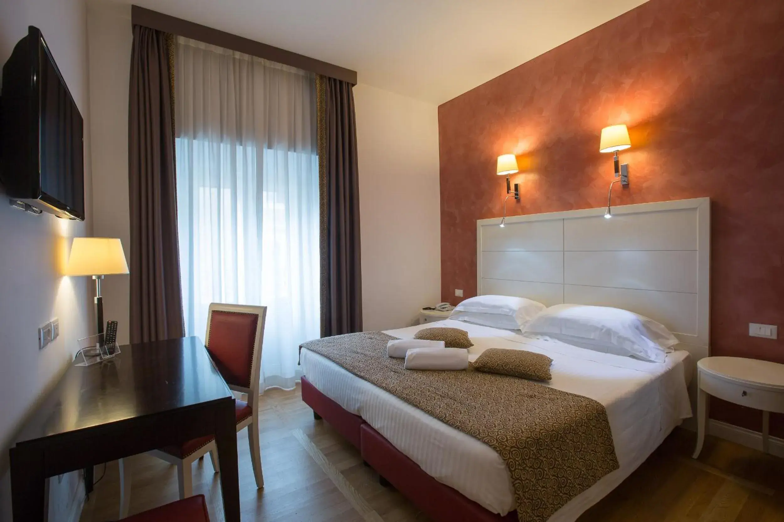 Superior Double or Twin Room in Floris Hotel Superior Double or Twin Room in Floris Hotel