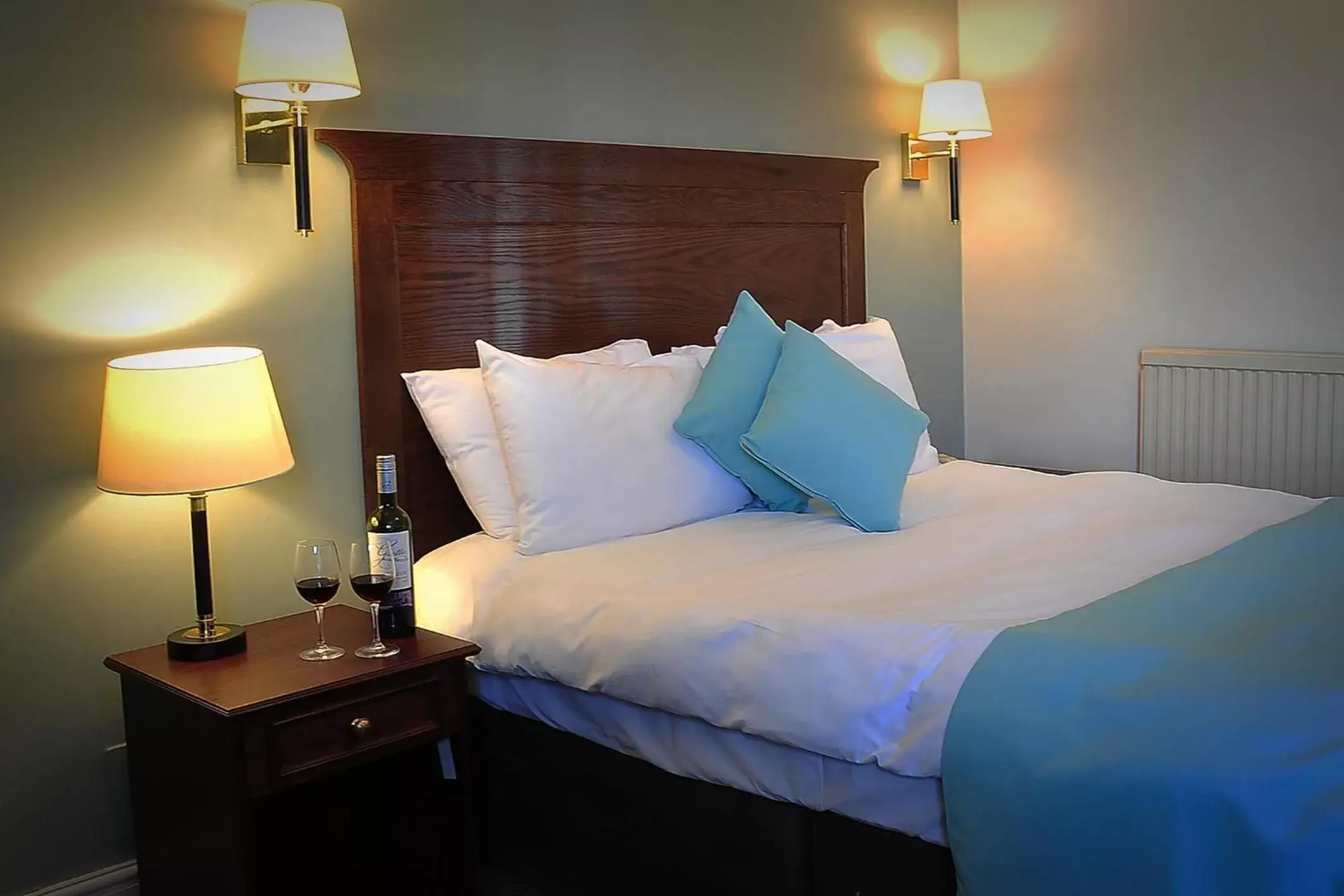 Double Room in Red Lion Hotel by Greene King Inns Double Room in Red Lion Hotel by Greene King Inns