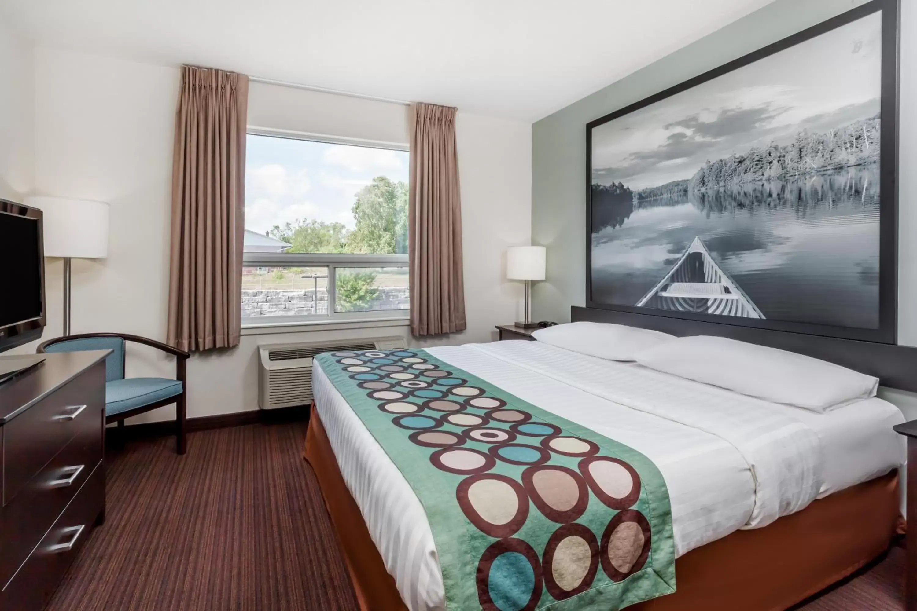 1 King Bed and 1 Sofa Bed, Deluxe Suite, Non-Smoking in Super 8 by Wyndham Peterborough 1 King Bed and 1 Sofa Bed, Deluxe Suite, Non-Smoking in Super 8 by Wyndham Peterborough