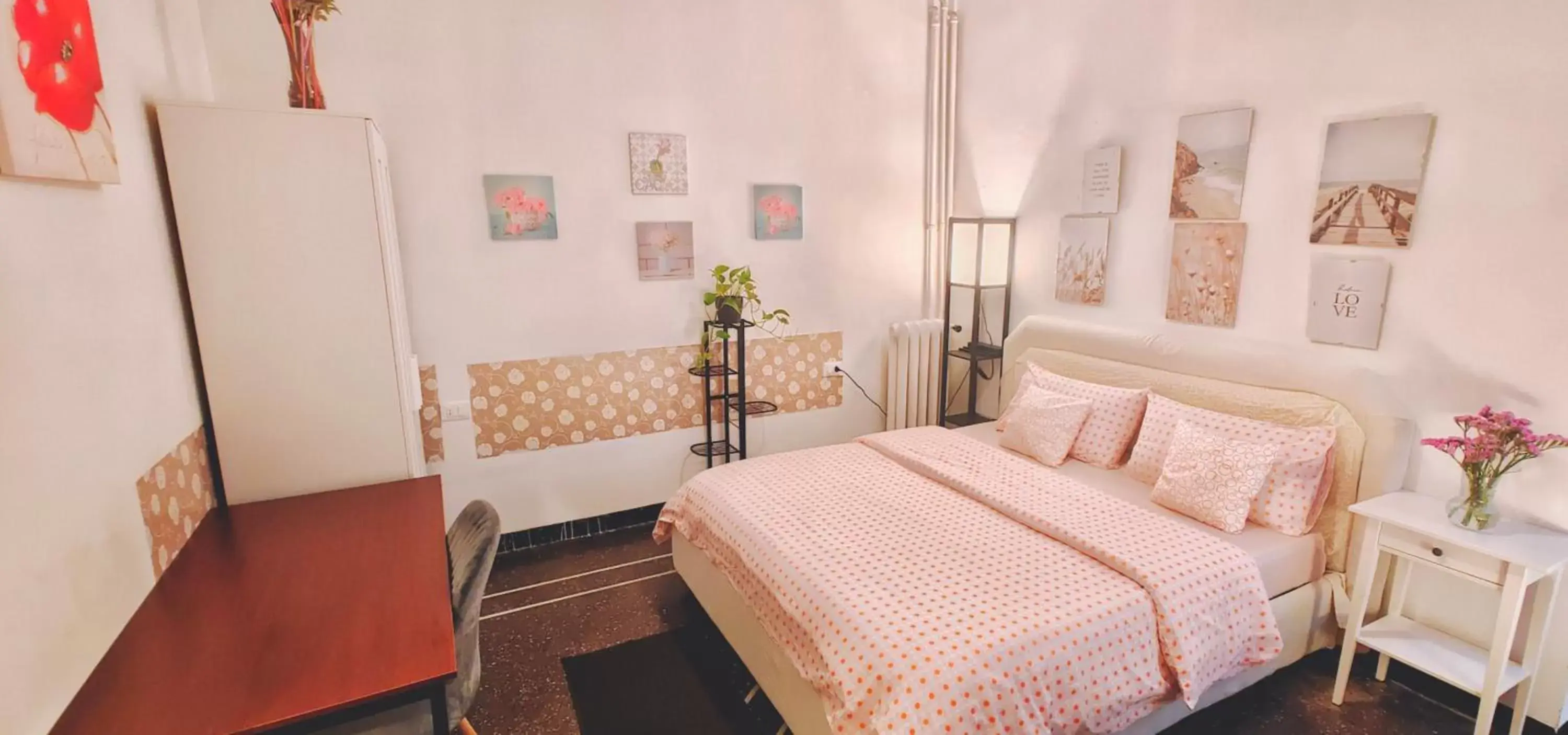 Double Room with Shared Toilet in Genoa near beach b&b Double Room with Shared Toilet in Genoa near beach b&b