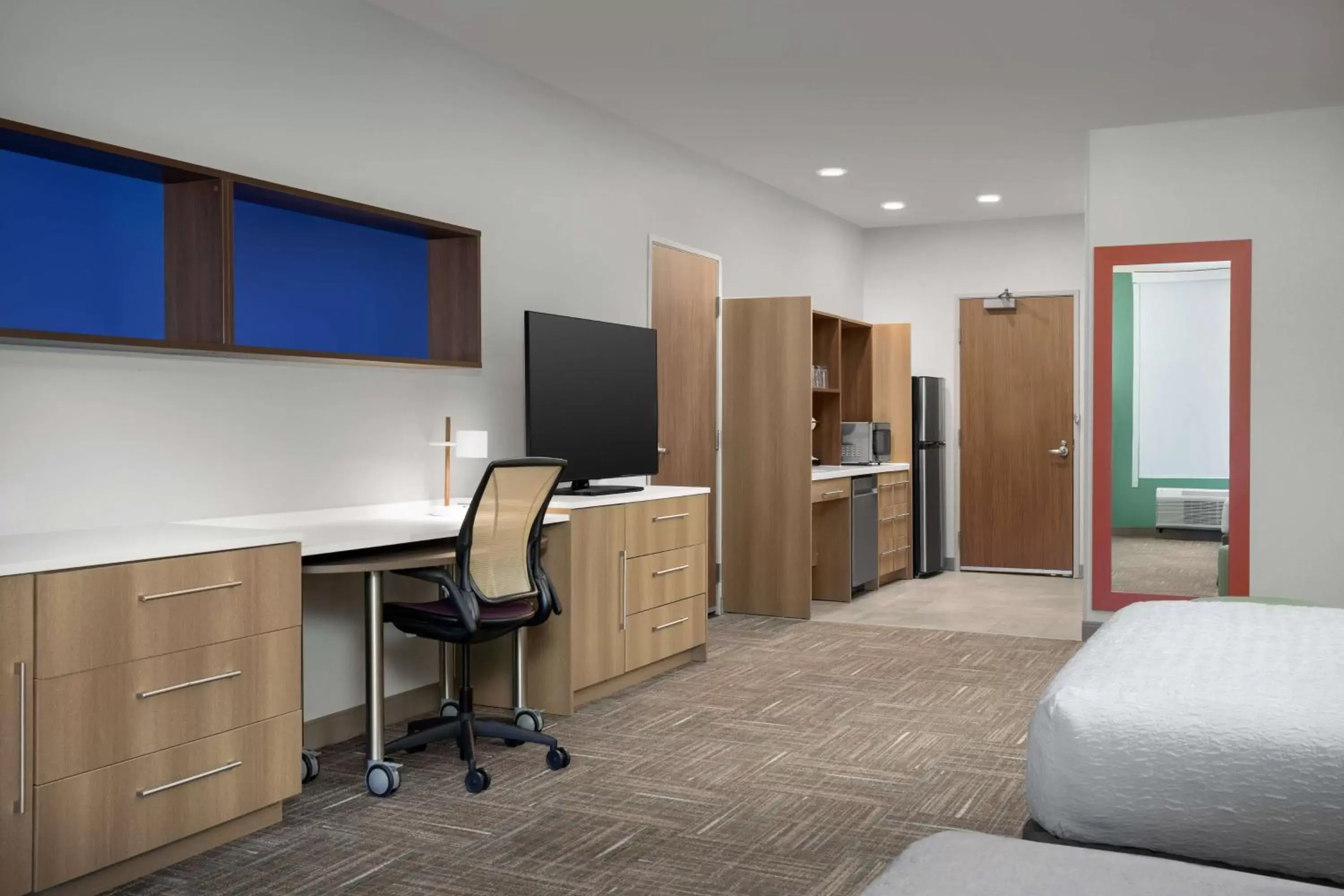 Queen Studio Suite with Roll-In Shower - Mobility Accessible in Home2 Suites By Hilton Cullman Queen Studio Suite with Roll-In Shower - Mobility Accessible in Home2 Suites By Hilton Cullman