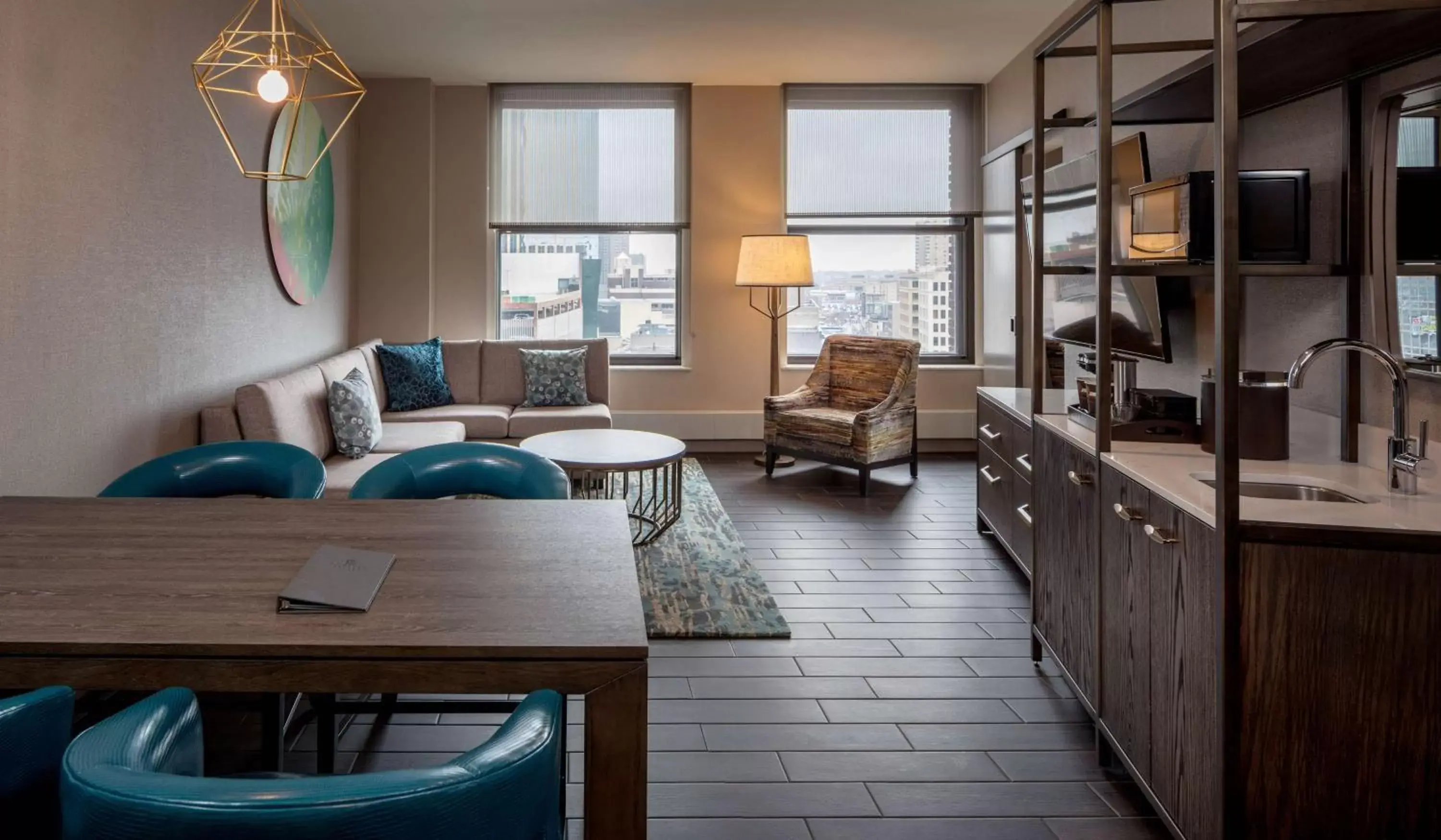 King Corner Suite in Embassy Suites By Hilton Minneapolis Downtown Hotel King Corner Suite in Embassy Suites By Hilton Minneapolis Downtown Hotel