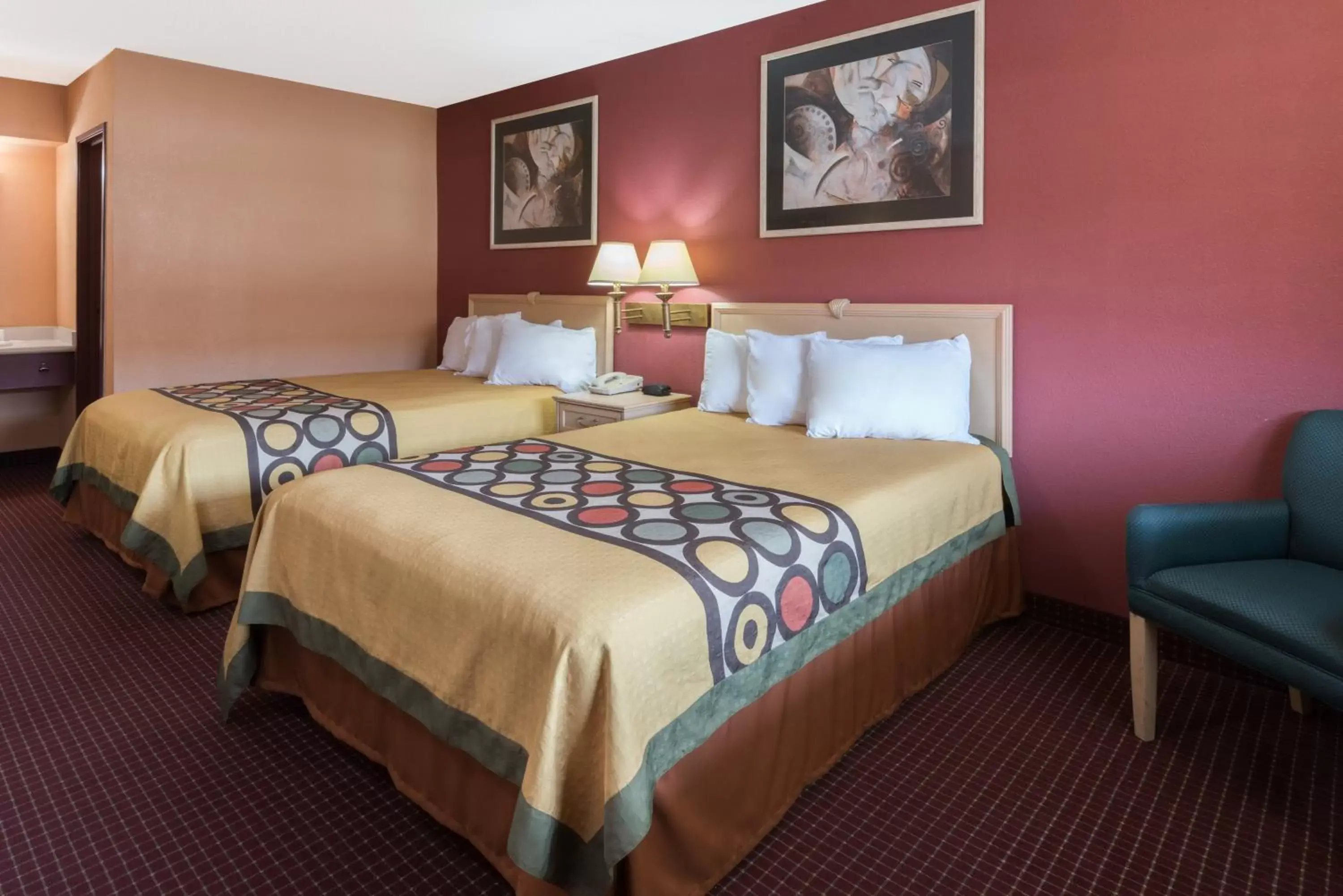 Double Room with Two Double Beds - Smoking in Super 8 by Wyndham Strongsville/Cleveland Double Room with Two Double Beds - Smoking in Super 8 by Wyndham Strongsville/Cleveland