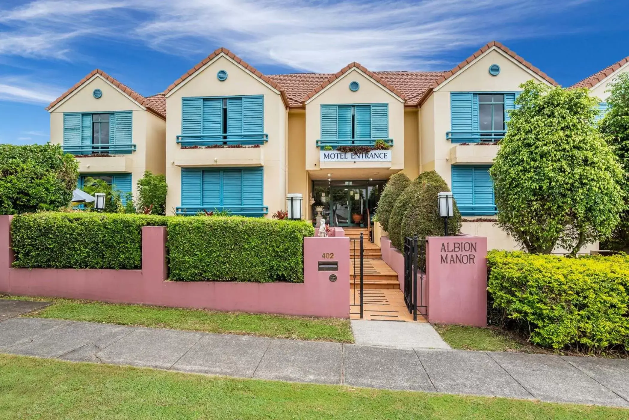 Albion Manor Albion Manor