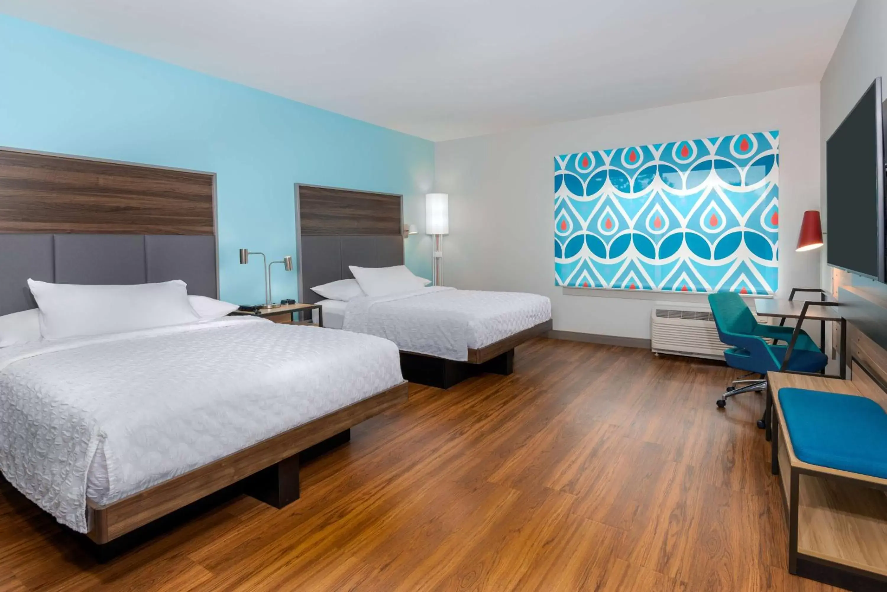 Queen Room with Two Queen Beds - Mobility Access in Tru By Hilton Spartanburg Queen Room with Two Queen Beds - Mobility Access in Tru By Hilton Spartanburg