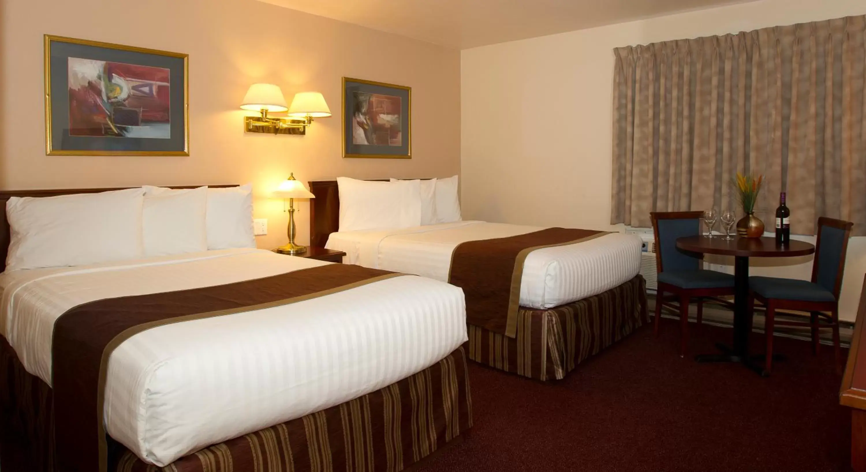 Standard Double Room - Pet-Friendly in Scott's Inn & Suites Standard Double Room - Pet-Friendly in Scott's Inn & Suites