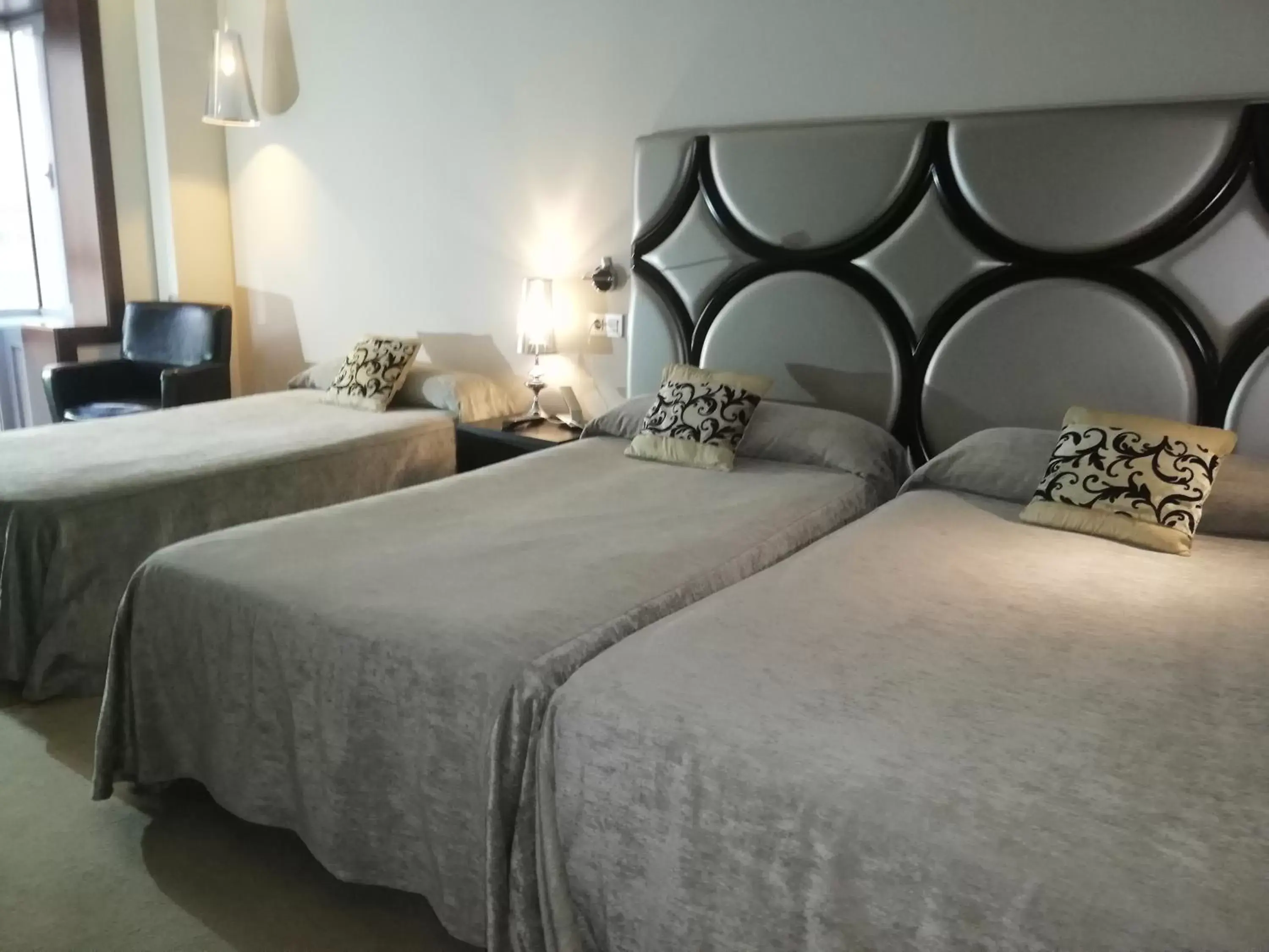 Double Room with Extra Bed (3 Adults) in Silken Axis Vigo Double Room with Extra Bed (3 Adults) in Silken Axis Vigo