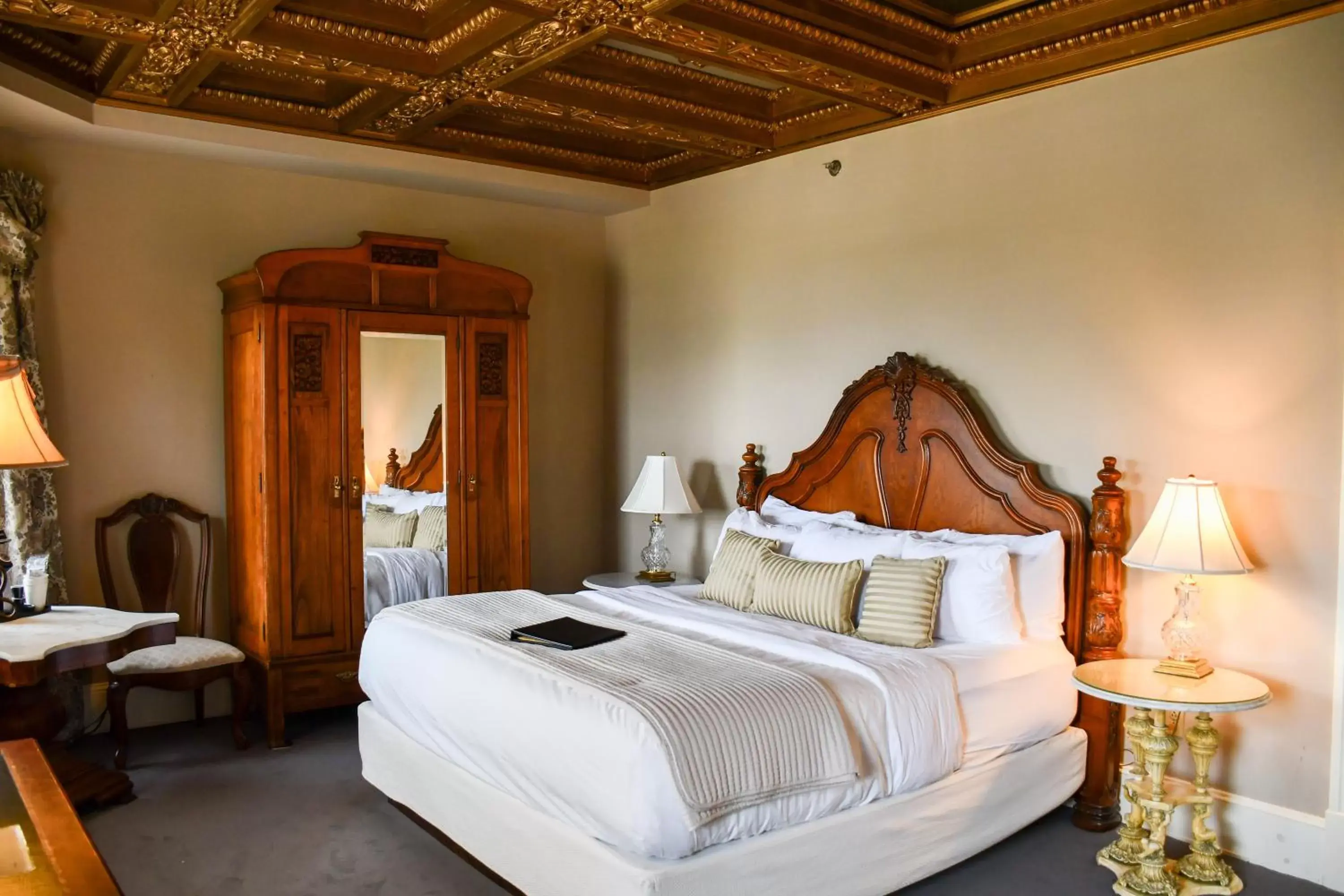 Deluxe King Room in The Sayre Mansion Deluxe King Room in The Sayre Mansion