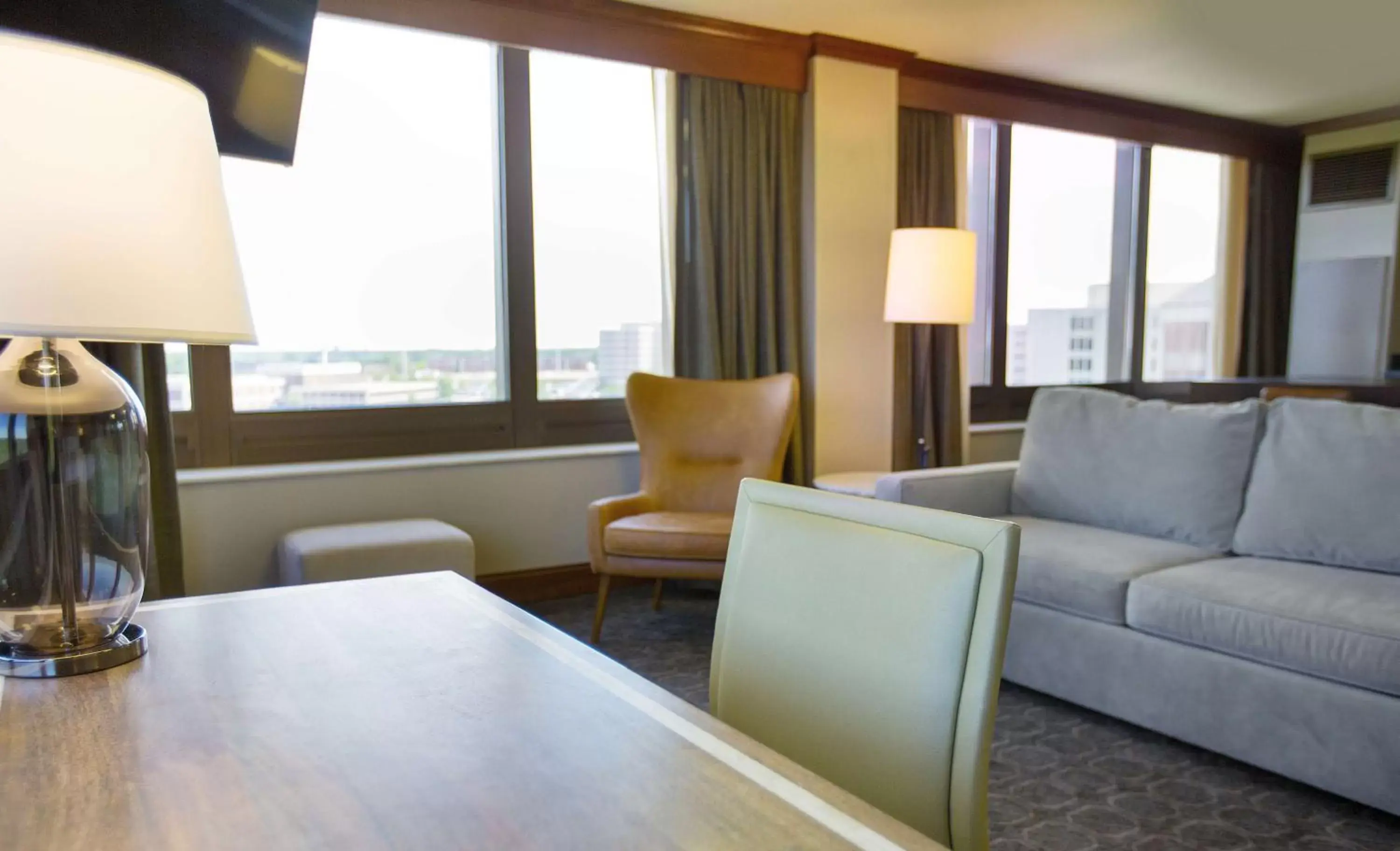 Two-Room King Suite - Non-Smoking in DoubleTree by Hilton Chicago - Oak Brook Two-Room King Suite - Non-Smoking in DoubleTree by Hilton Chicago - Oak Brook