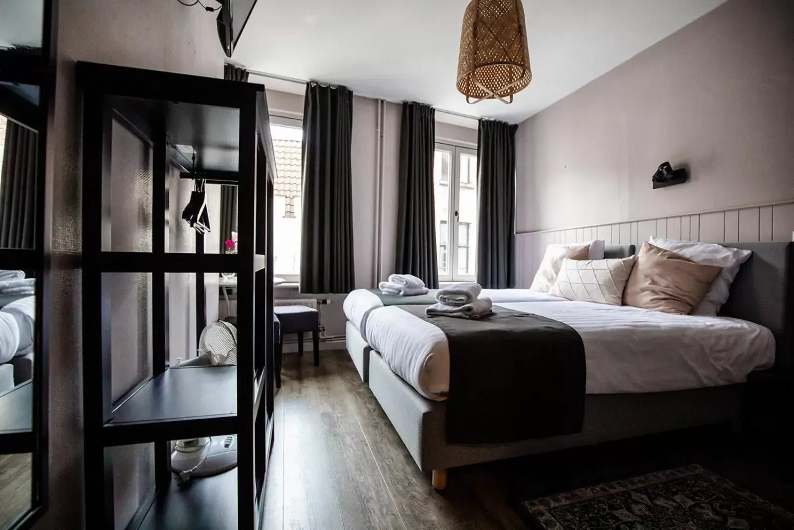 Twin Room in Hotel Rose Red Twin Room in Hotel Rose Red