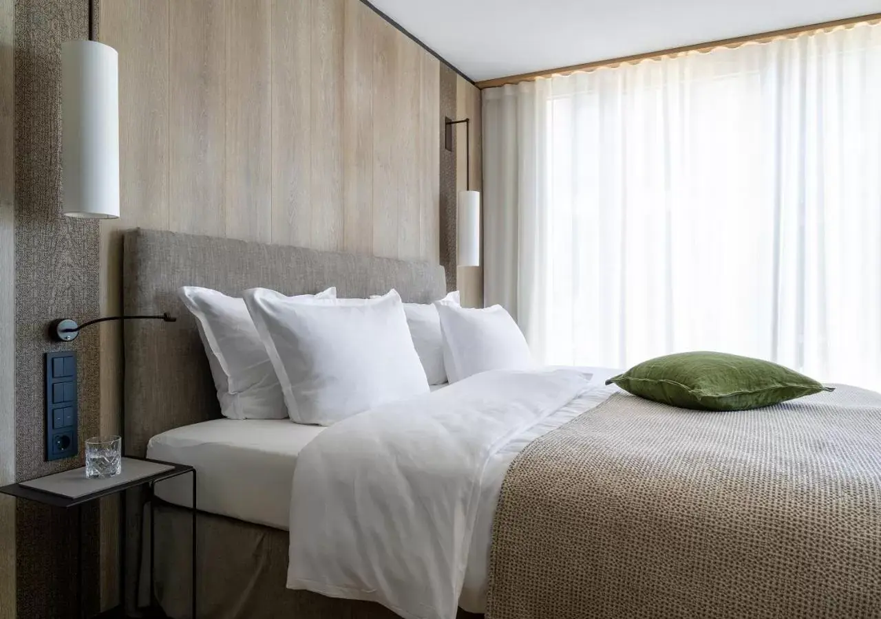 Deluxe Double Room - Inner Courtyard in Hotel Hirschen Horn Deluxe Double Room - Inner Courtyard in Hotel Hirschen Horn