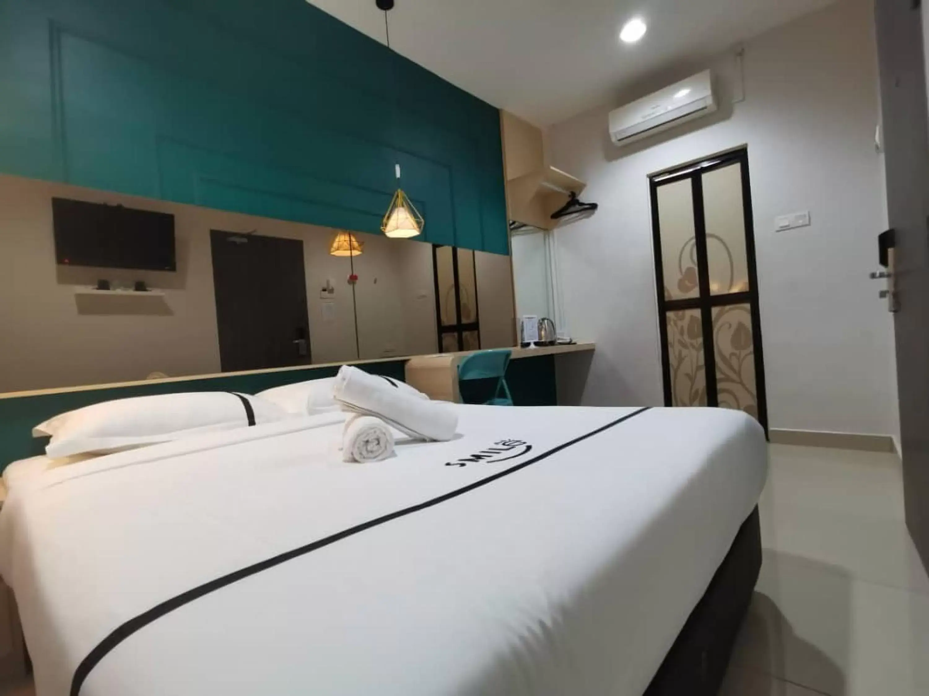 Double Room in Seeds Hotel Wangsa Maju Double Room in Seeds Hotel Wangsa Maju