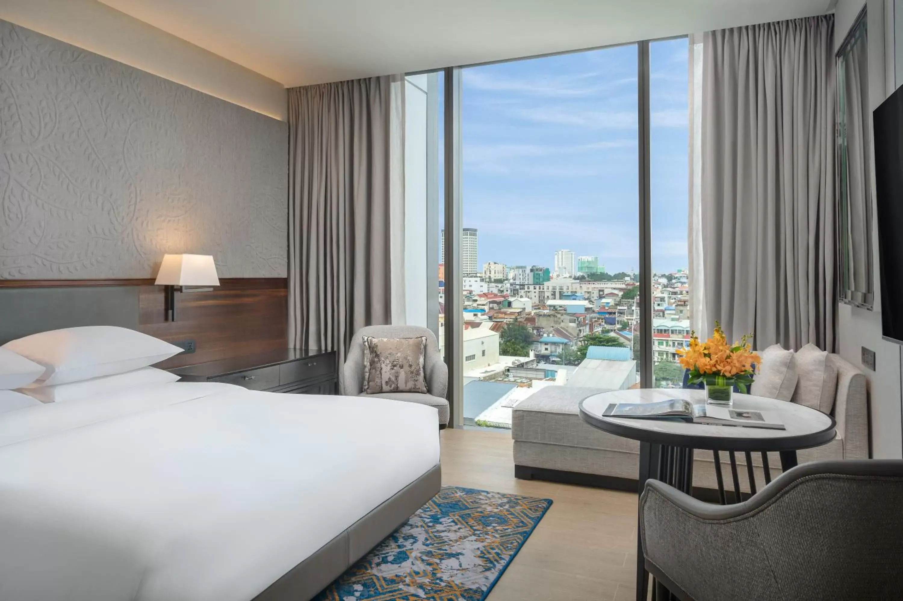 King Room - Club Access in Hyatt Regency Phnom Penh King Room - Club Access in Hyatt Regency Phnom Penh