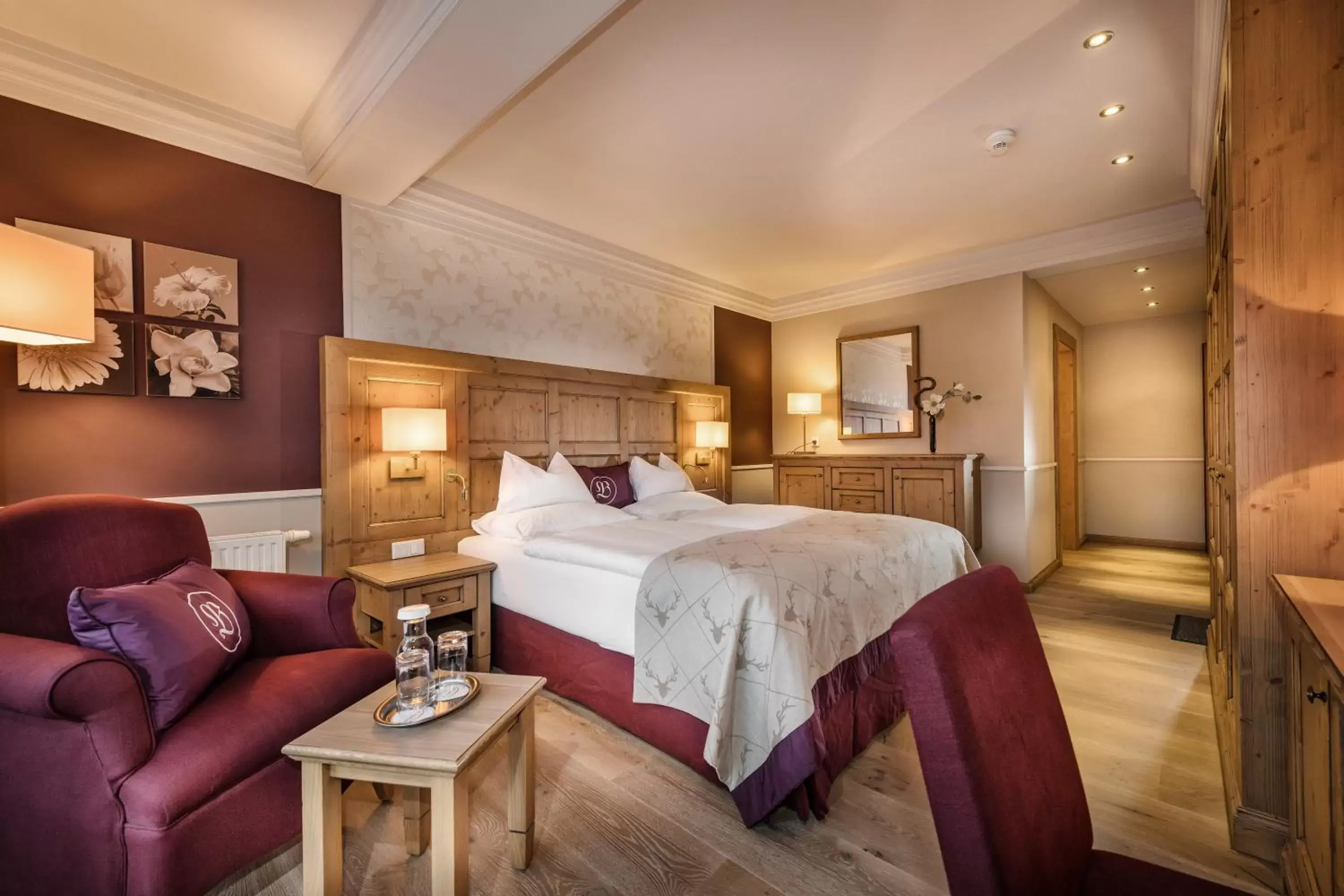 Double Room with Mountain View in Hotel Bismarck Double Room with Mountain View in Hotel Bismarck