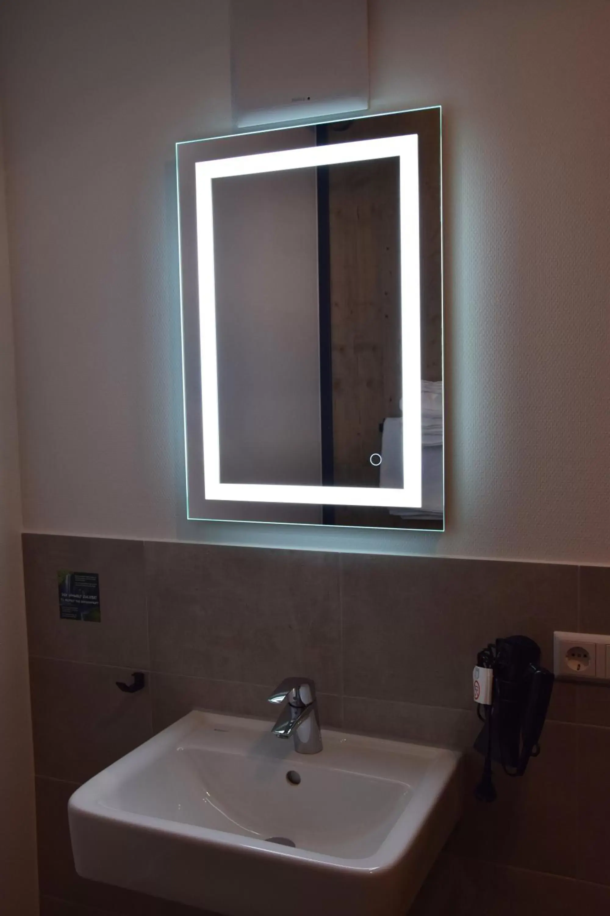 Family Room - single occupancy - Disability Access in Herberge Bärenschenke Family Room - single occupancy - Disability Access in Herberge Bärenschenke