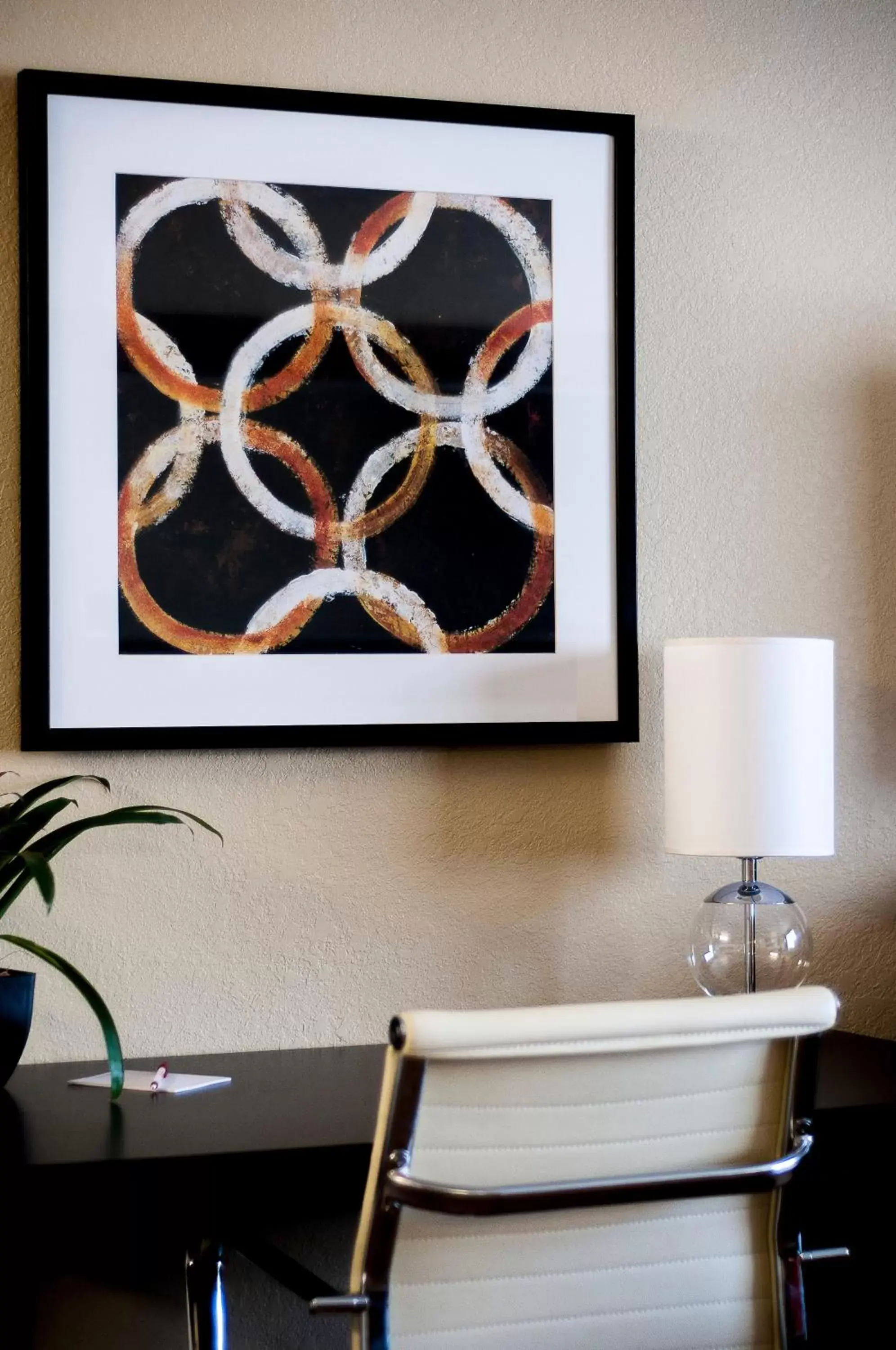 Interior Queen Room with Two Queen Beds - Non-Smoking in Ramada by Wyndham Venice Hotel Venezia Interior Queen Room with Two Queen Beds - Non-Smoking in Ramada by Wyndham Venice Hotel Venezia