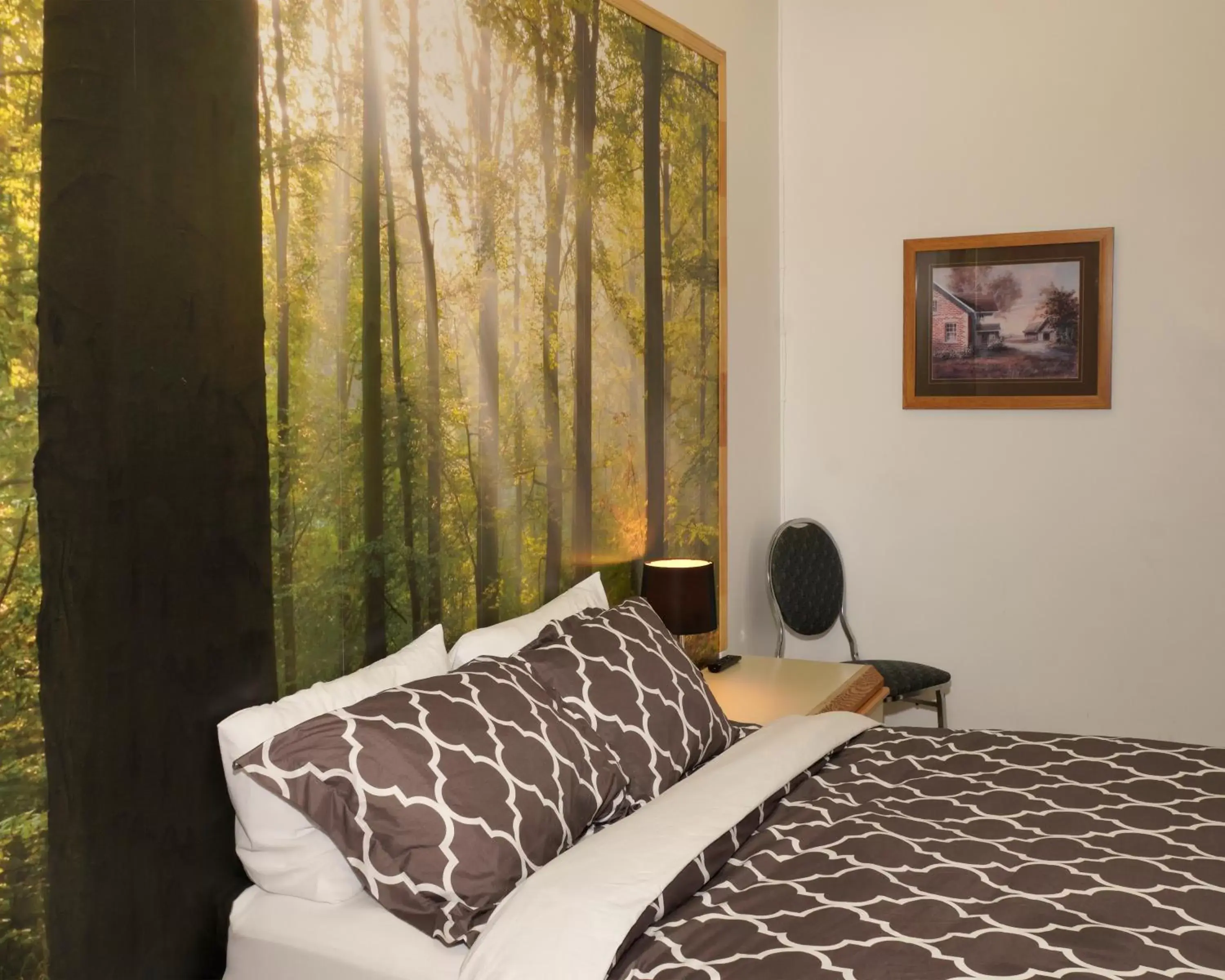 Queen Room in Hôtel le couvent Queen Room in Hôtel le couvent