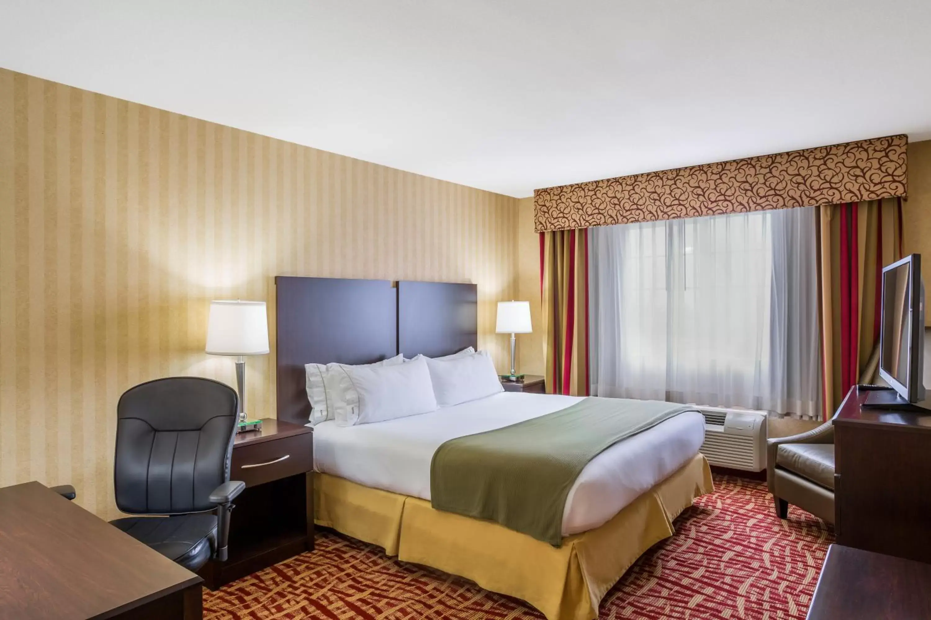 Holiday Inn Express Layton - I-15 by IHG Holiday Inn Express Layton - I-15 by IHG