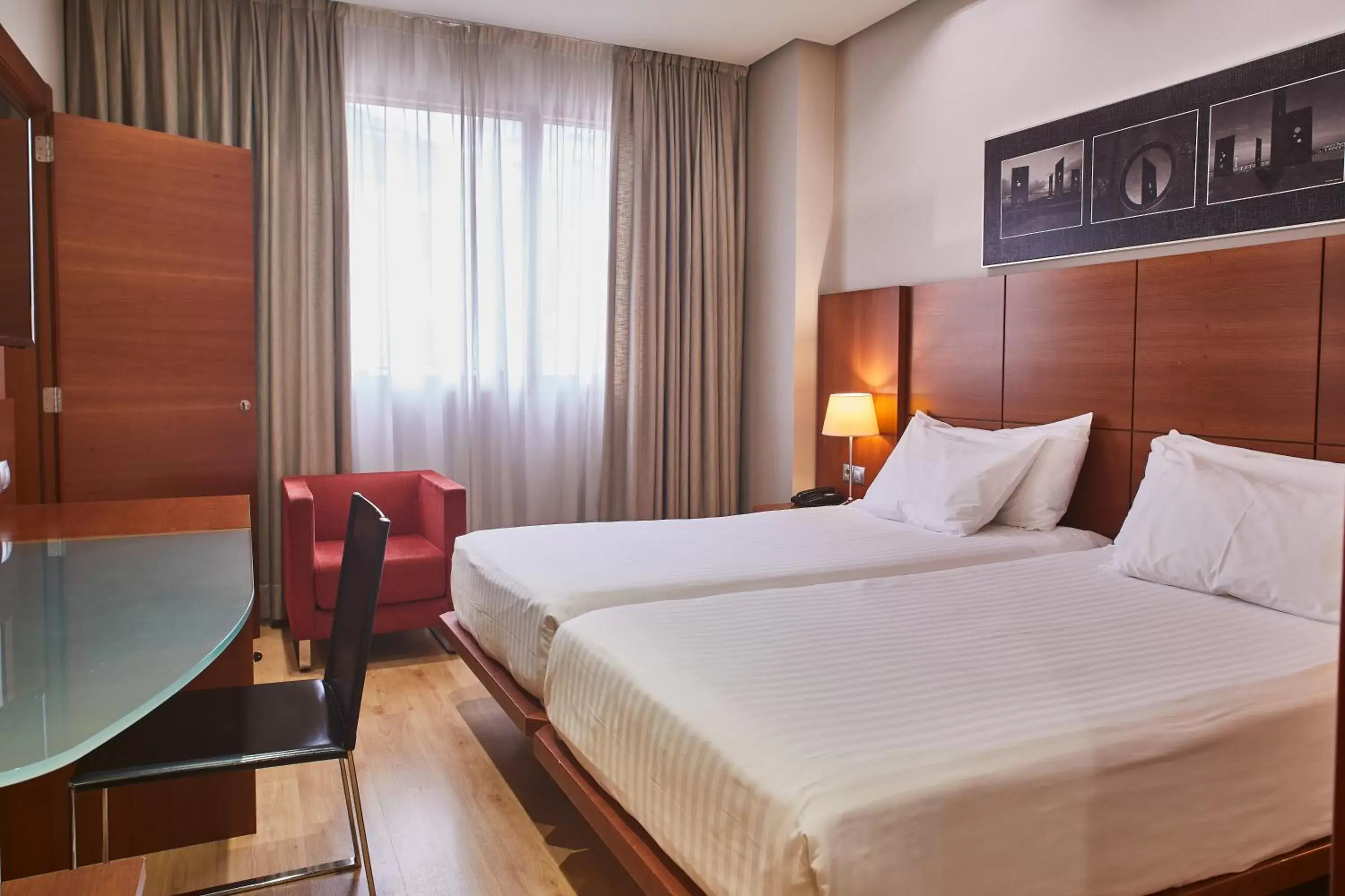 Comfort Double or Twin Room in Silken Ciudad Gijón Comfort Double or Twin Room in Silken Ciudad Gijón