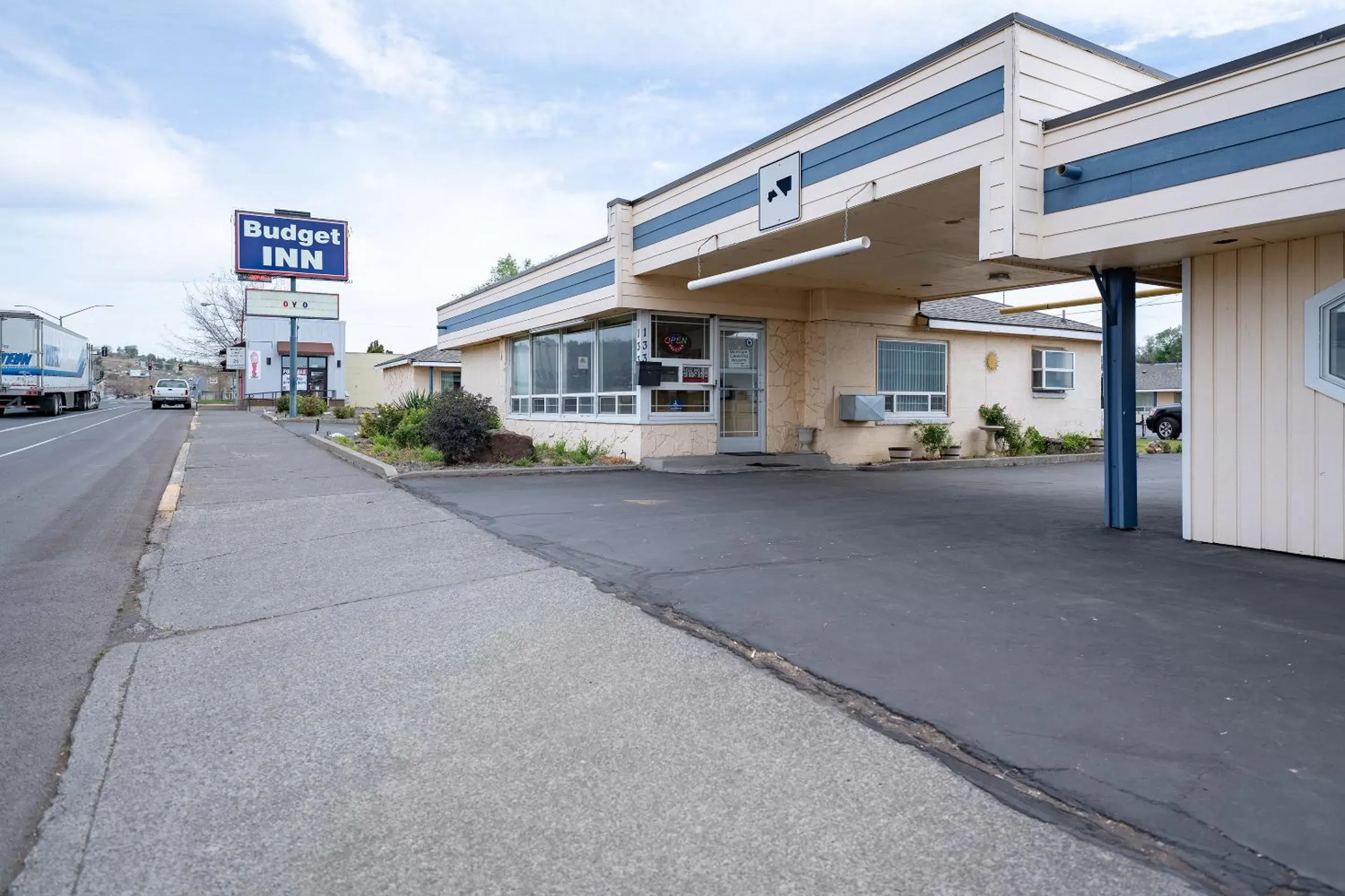 Budget Inn Madras by OYO Budget Inn Madras by OYO