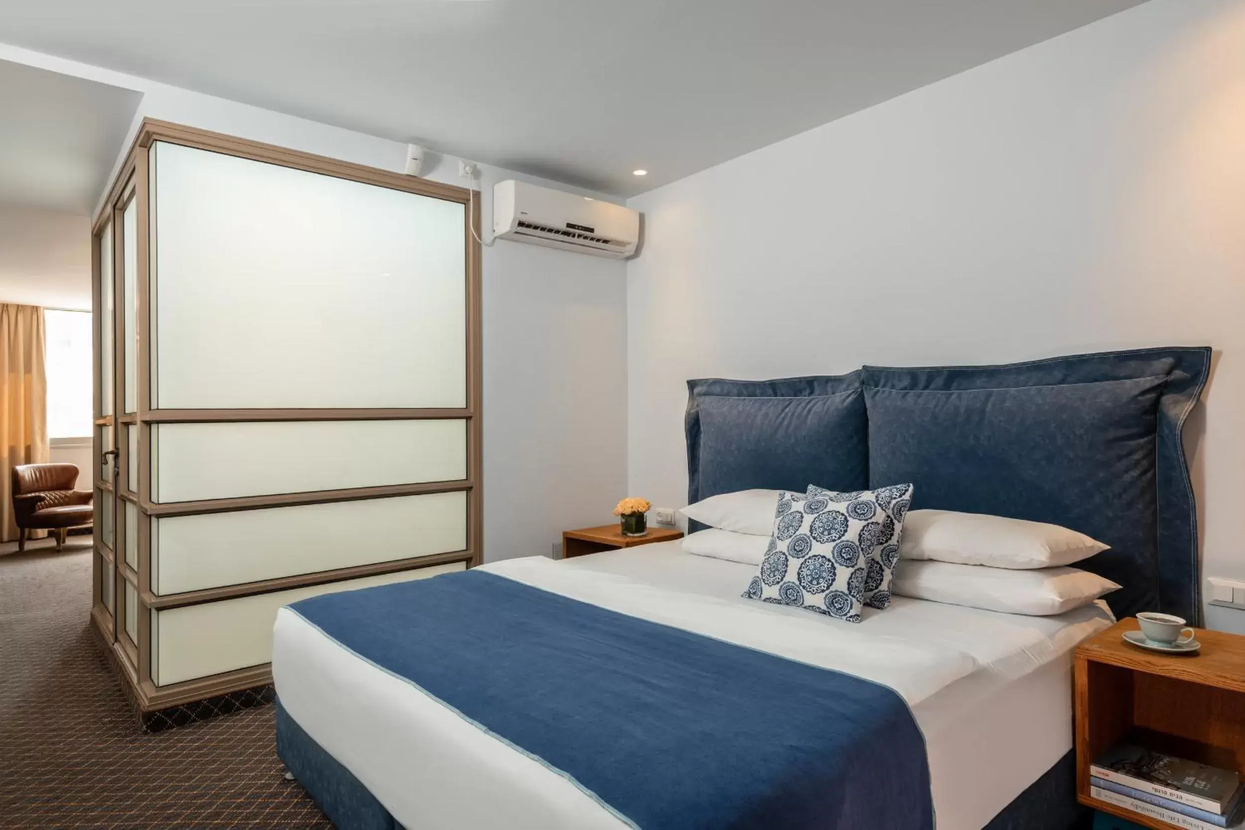 Junior Suite in Embassy Hotel Tel Aviv Junior Suite in Embassy Hotel Tel Aviv