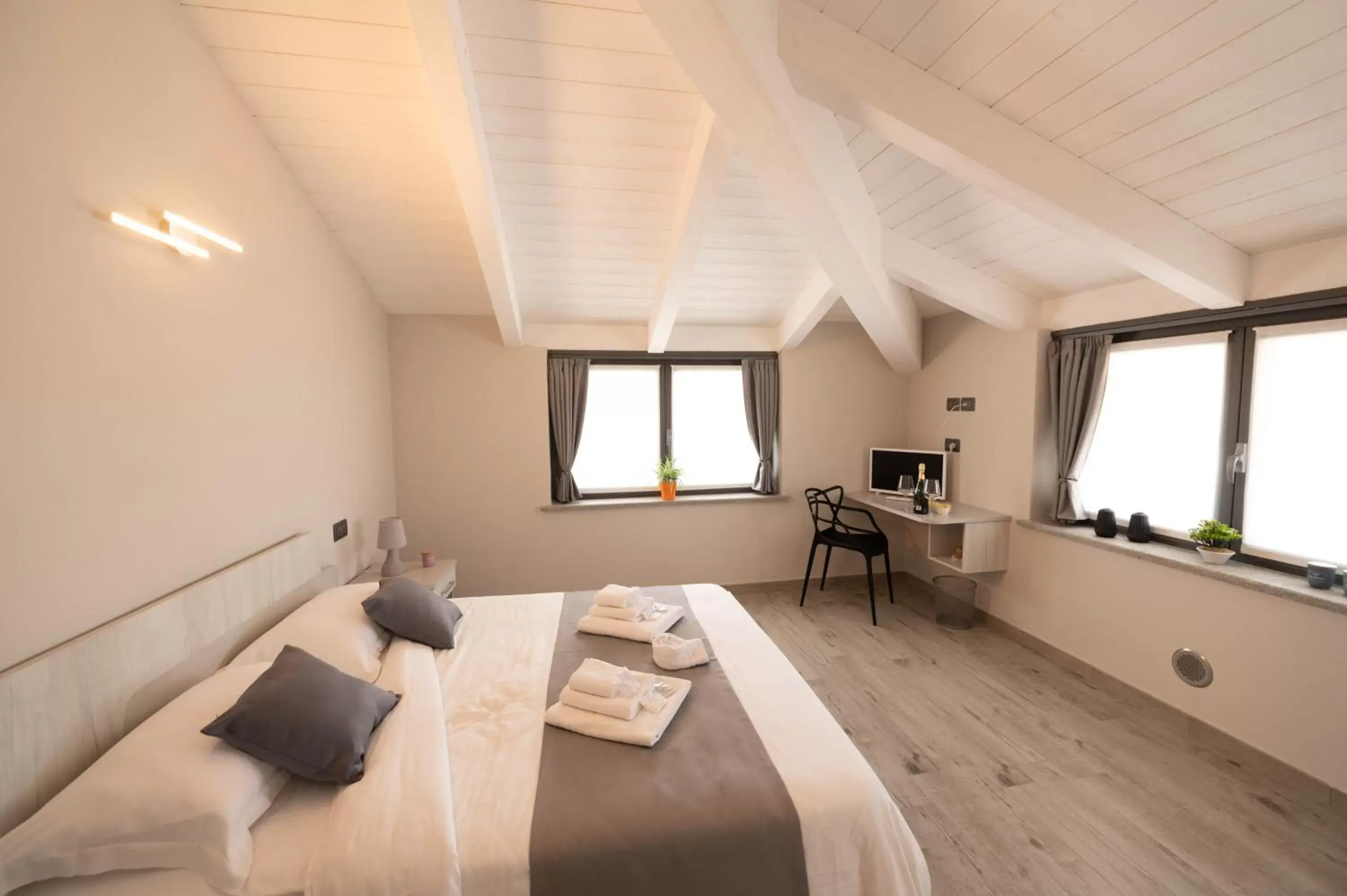 Deluxe Double Room with Shower - single occupancy in Bed and breakfast Ma.Gi.A Deluxe Double Room with Shower - single occupancy in Bed and breakfast Ma.Gi.A