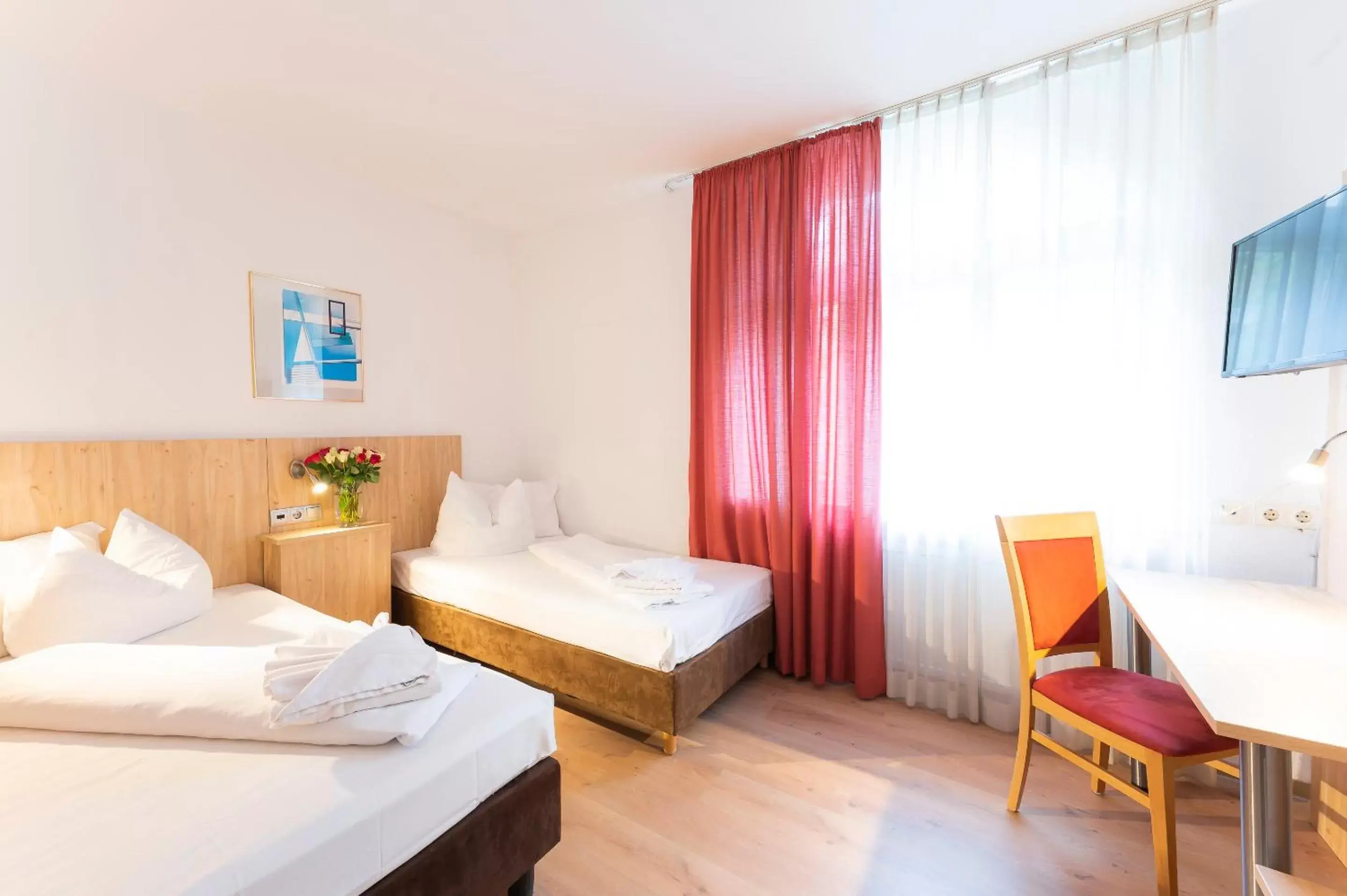 Double Room in Hotel Astoria am Urachplatz Double Room in Hotel Astoria am Urachplatz