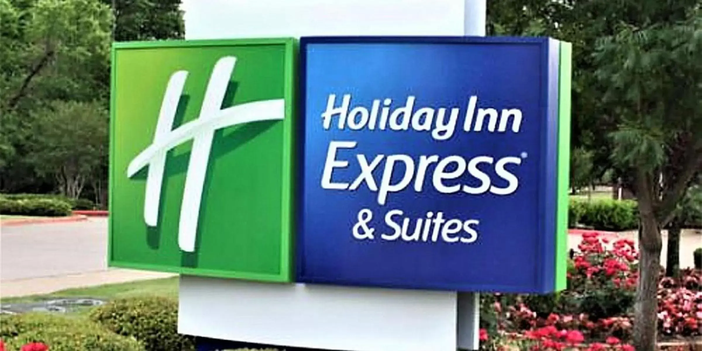 Holiday Inn Express & Suites - Detroit - Dearborn by IHG Holiday Inn Express & Suites - Detroit - Dearborn by IHG