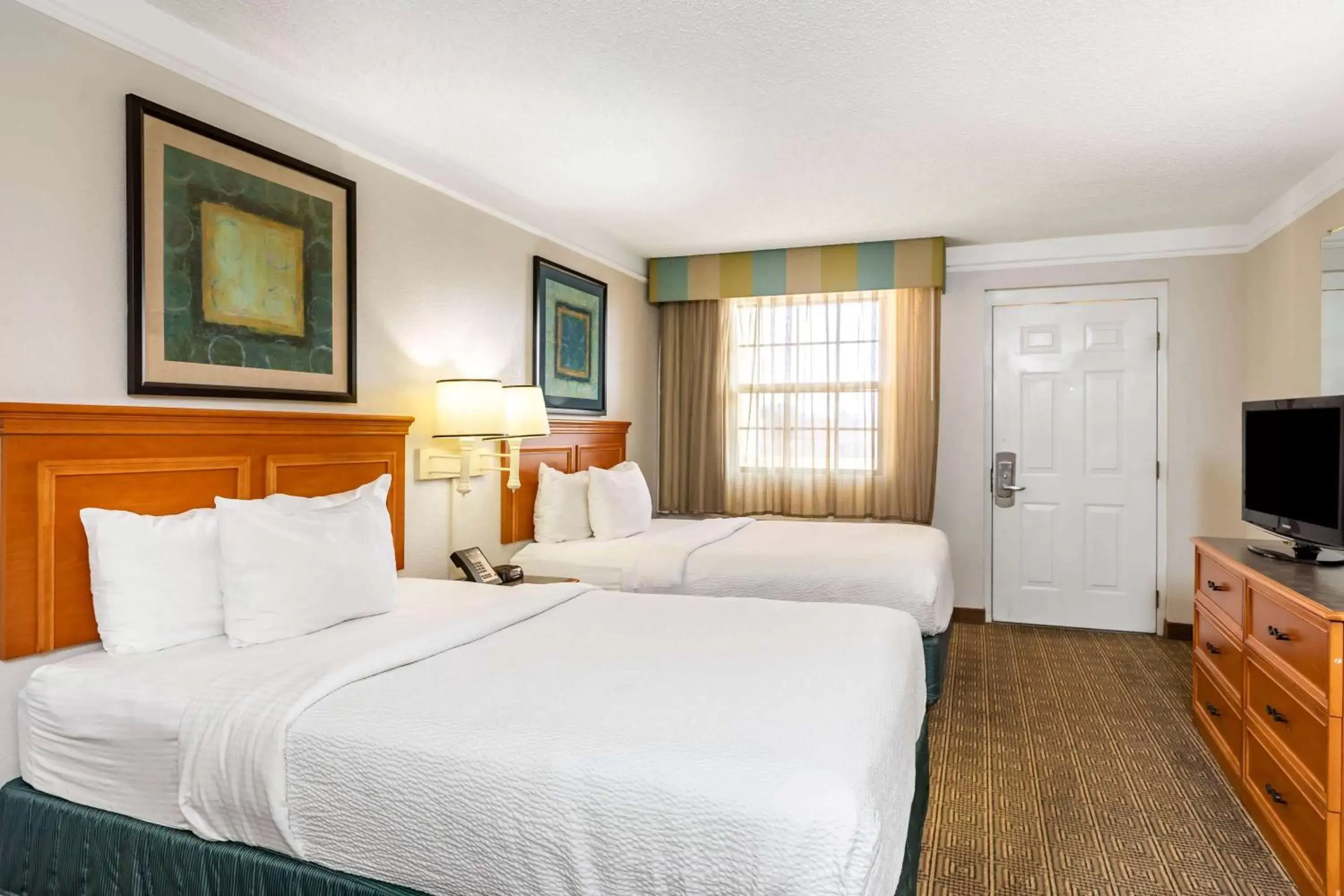 Double Room with Two Double Beds in La Quinta Inn by Wyndham El Paso West Double Room with Two Double Beds in La Quinta Inn by Wyndham El Paso West