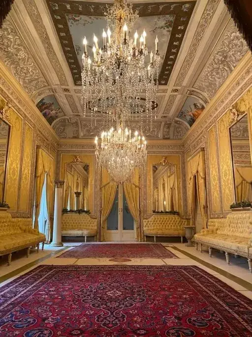 Communal lounge/ TV room in Palazzo Cherubini - Wellness e Spa Communal lounge/ TV room in Palazzo Cherubini - Wellness e Spa