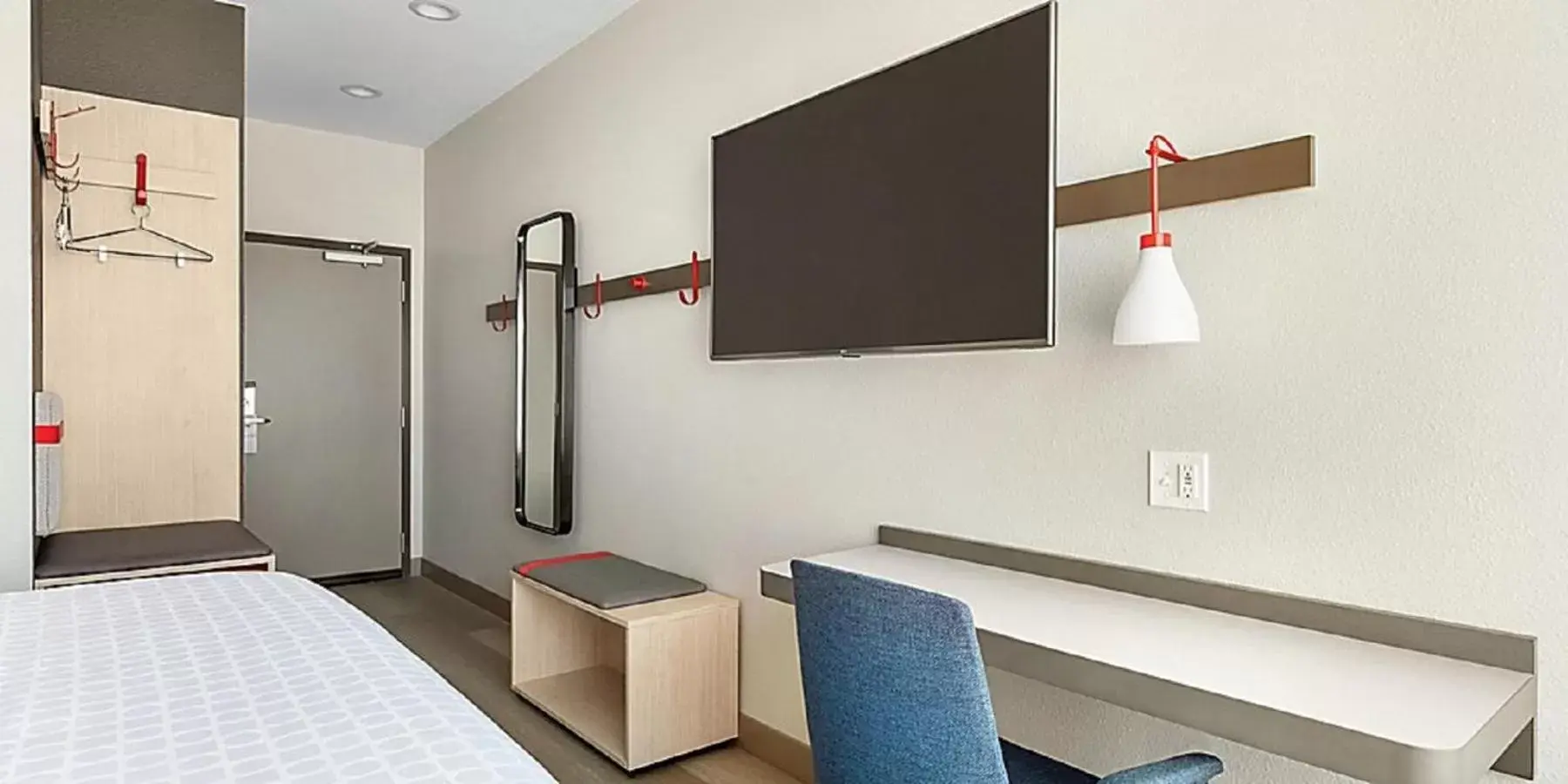 Queen Room with Two Queen Beds - Mobility Accessible in avid hotels - Zeeland, an IHG Hotel Queen Room with Two Queen Beds - Mobility Accessible in avid hotels - Zeeland, an IHG Hotel