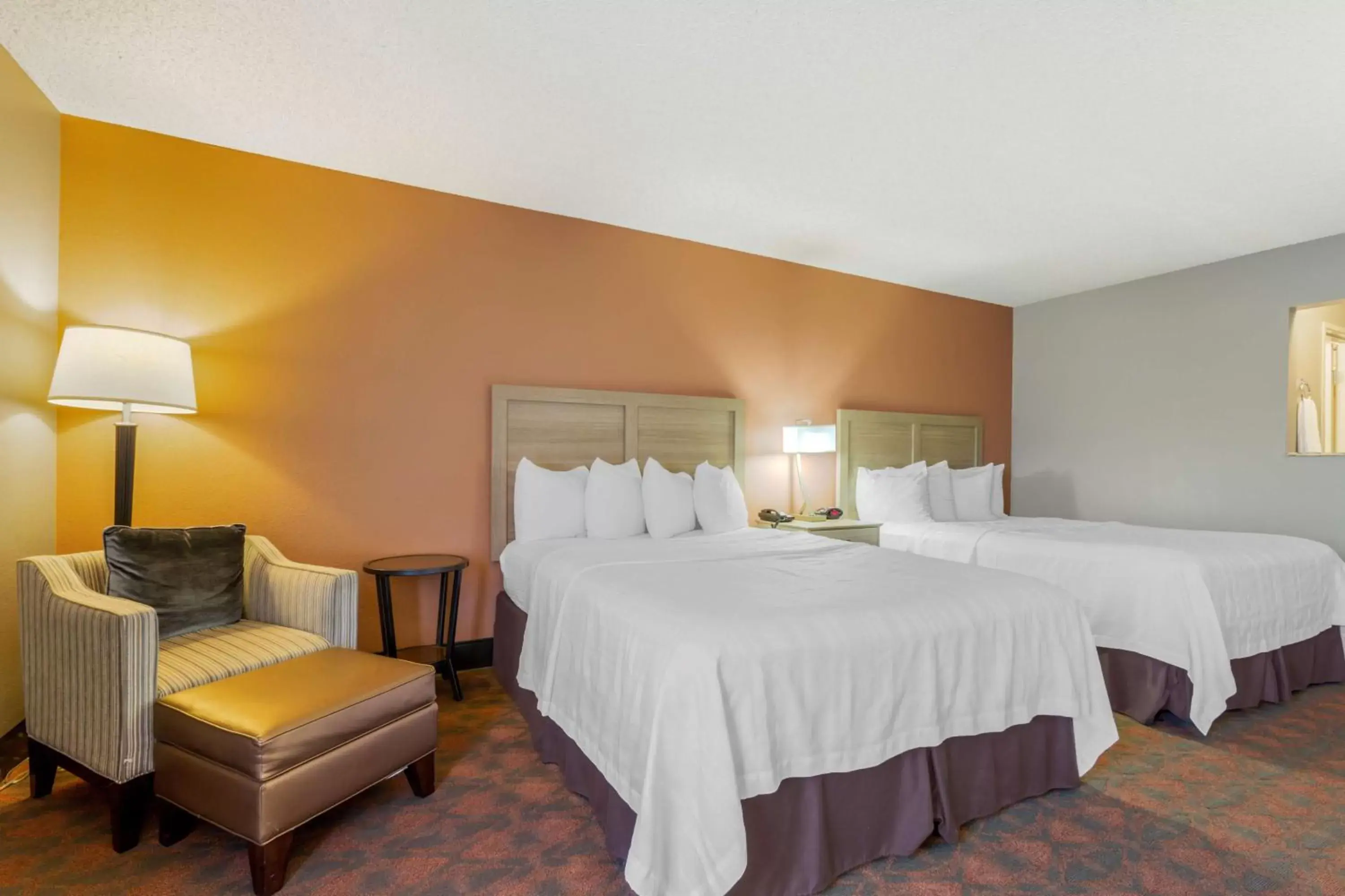 Queen Room with Two Queen Beds and Walk-in Shower - Disability Access in Best Western Pecos Inn Queen Room with Two Queen Beds and Walk-in Shower - Disability Access in Best Western Pecos Inn