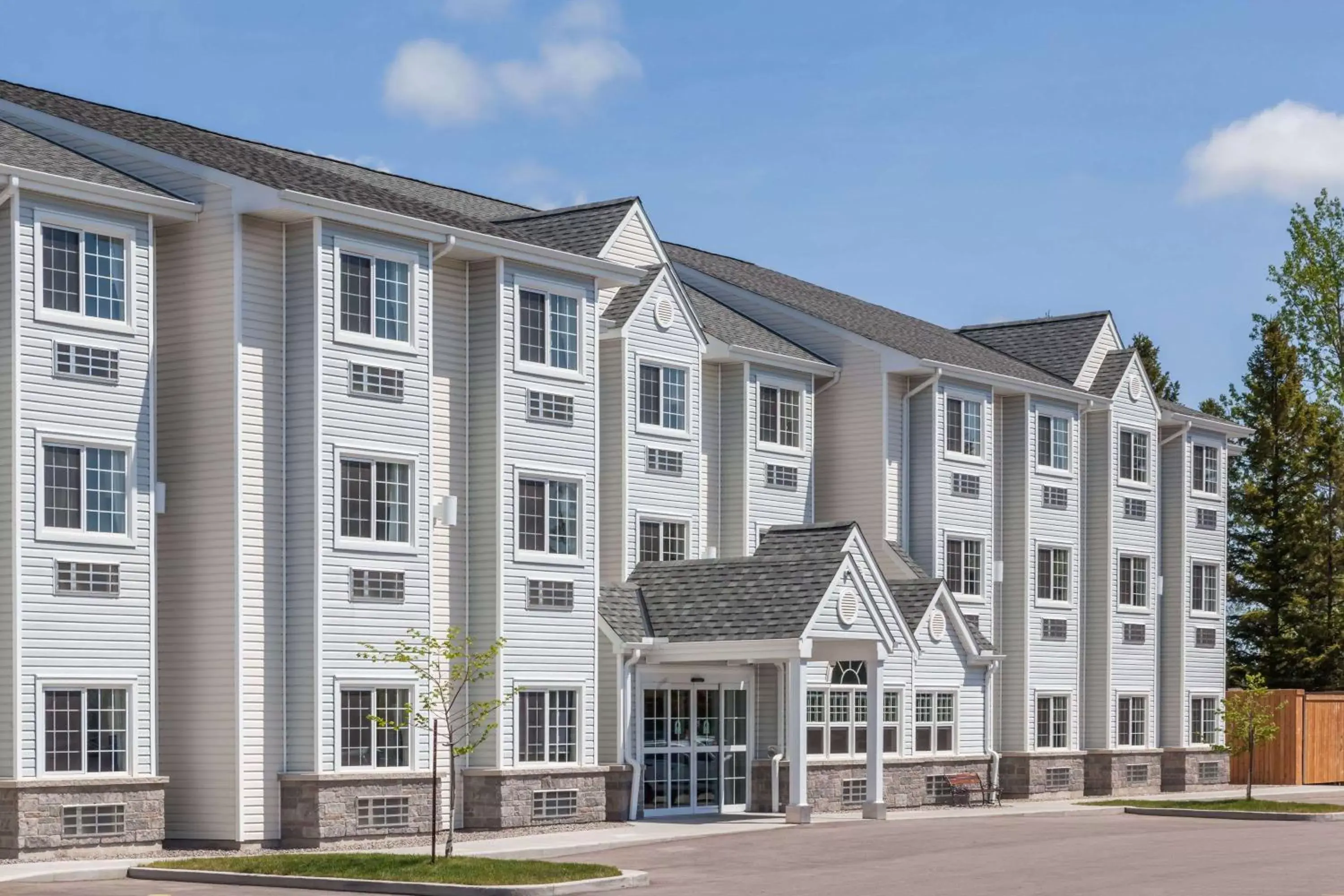 Microtel Inn & Suites Sault Ste. Marie Microtel Inn & Suites Sault Ste. Marie