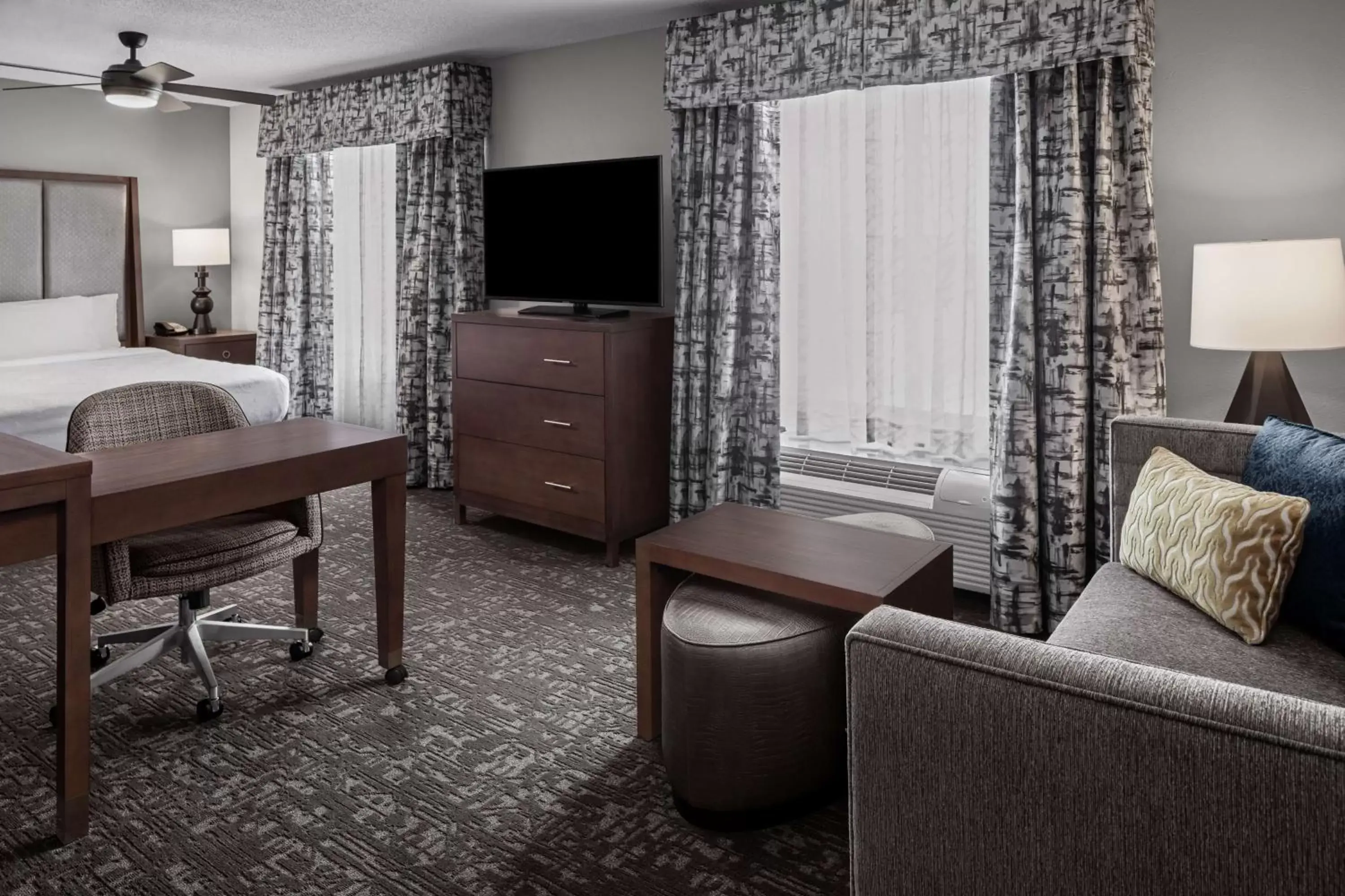 Queen Studio - Disability Access/Non-Smoking in Homewood Suites by Hilton Orland Park Queen Studio - Disability Access/Non-Smoking in Homewood Suites by Hilton Orland Park